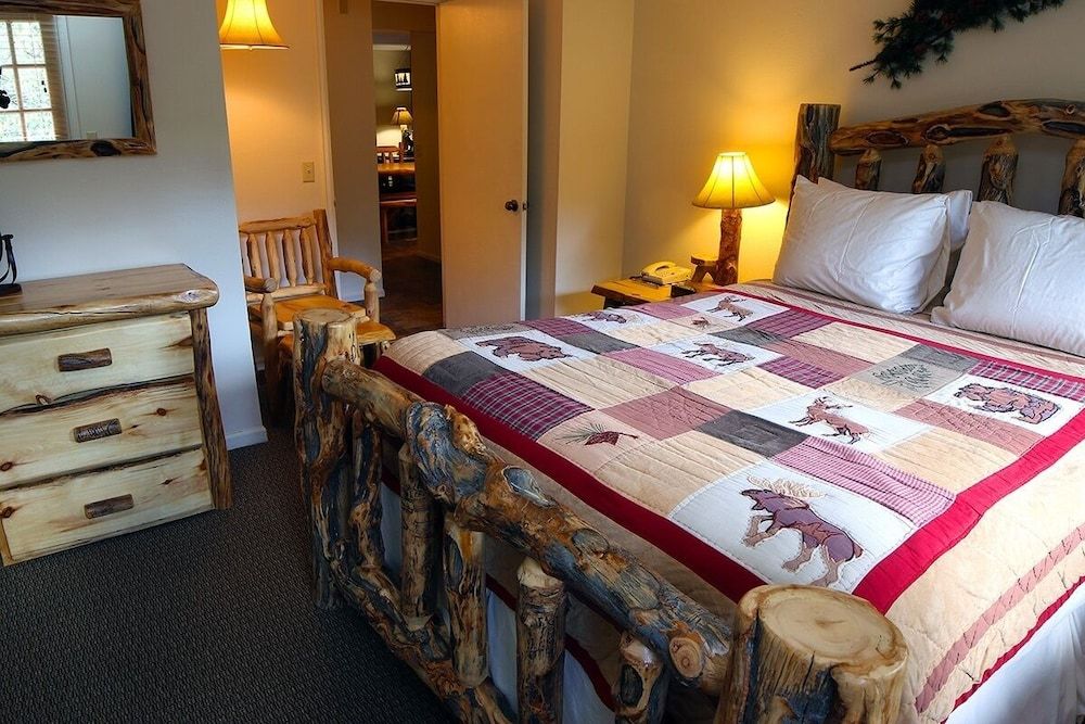 Condo, 2 Bedrooms