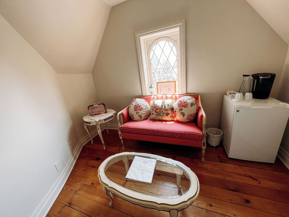 Vintner's Inn by Folino Estate Winery Standard Suite, 1 Queen Bed 3