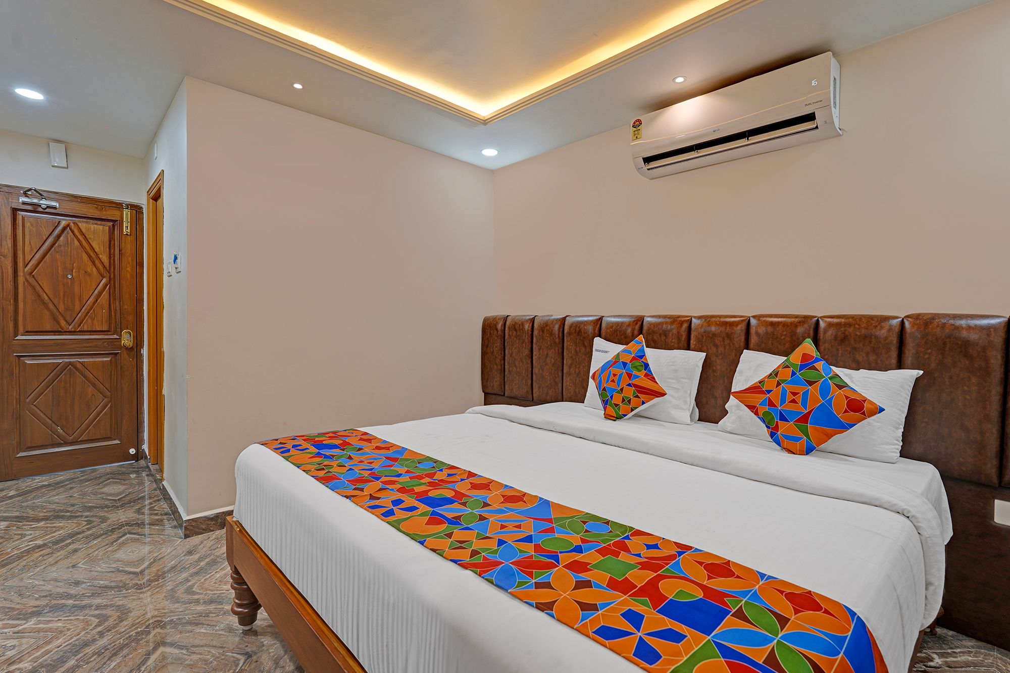 FabHotel Pranavam Residency Deluxe Room 3