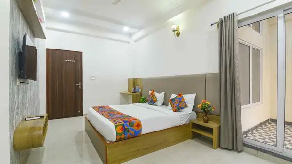 FabHotel Jai Palace Comfortable Stay Deluxe Room 2