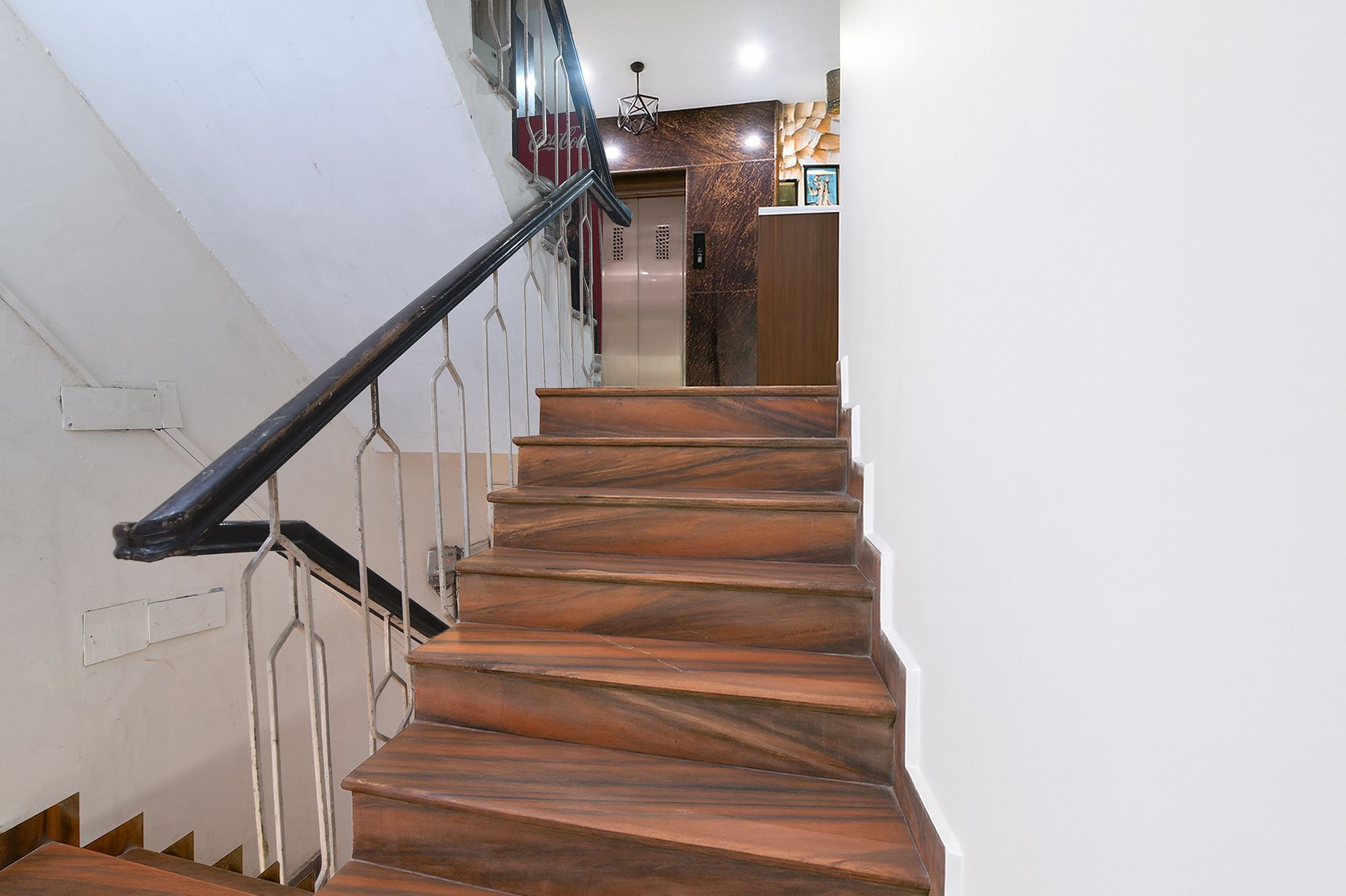 FabHotel Kavya