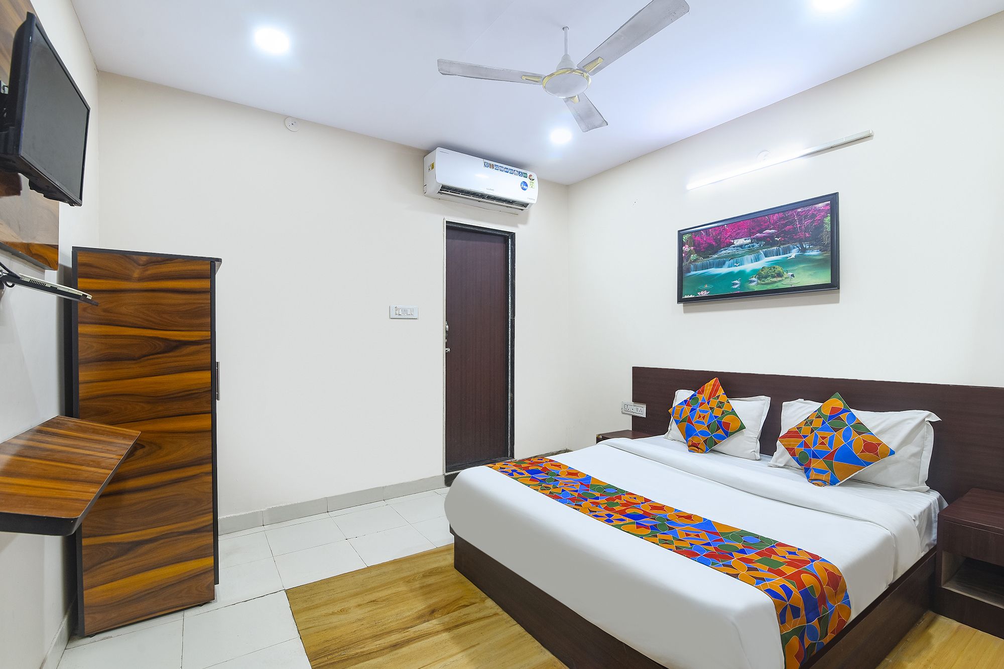 FabHotel Kavya