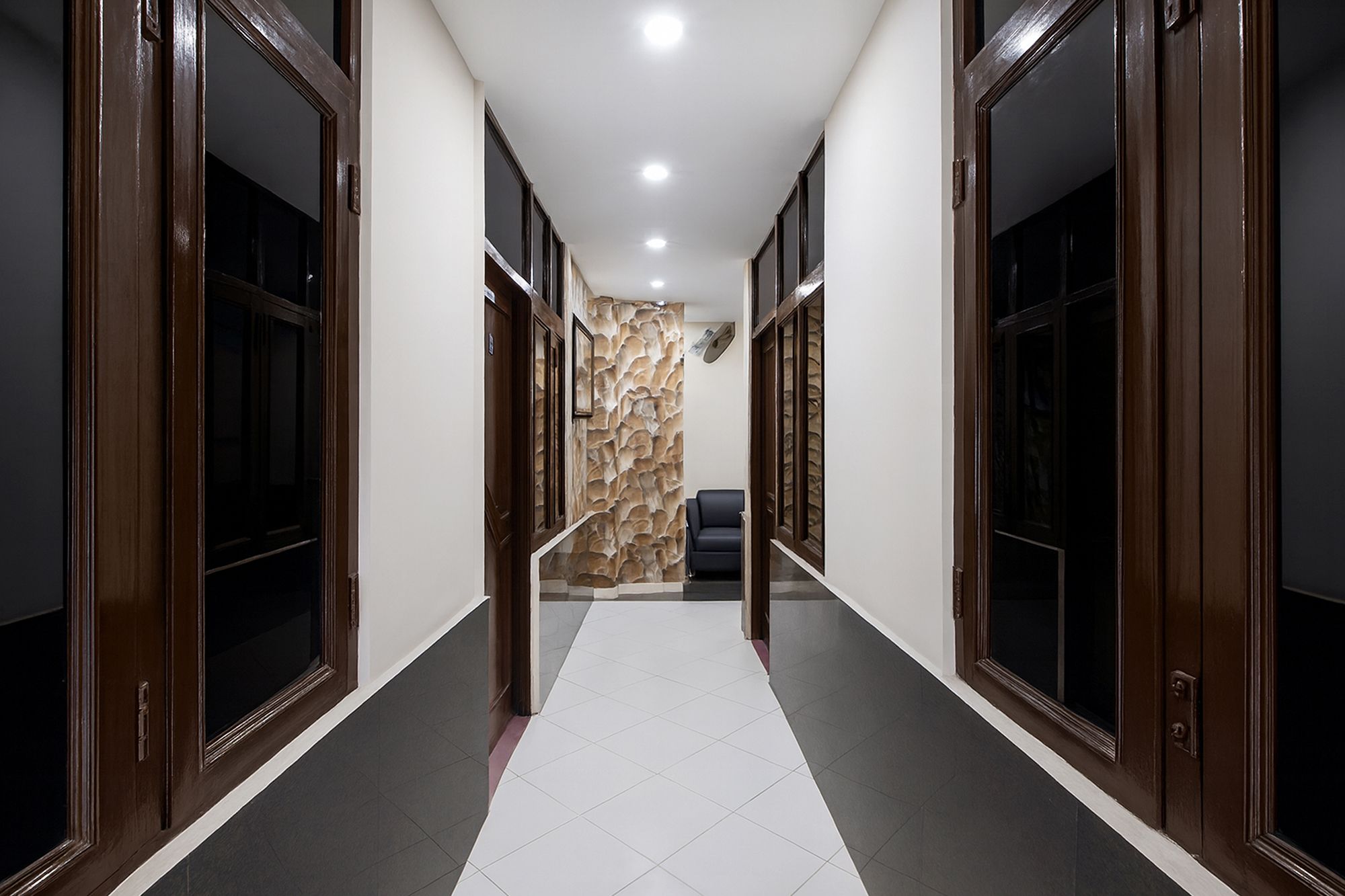 FabHotel Kavya