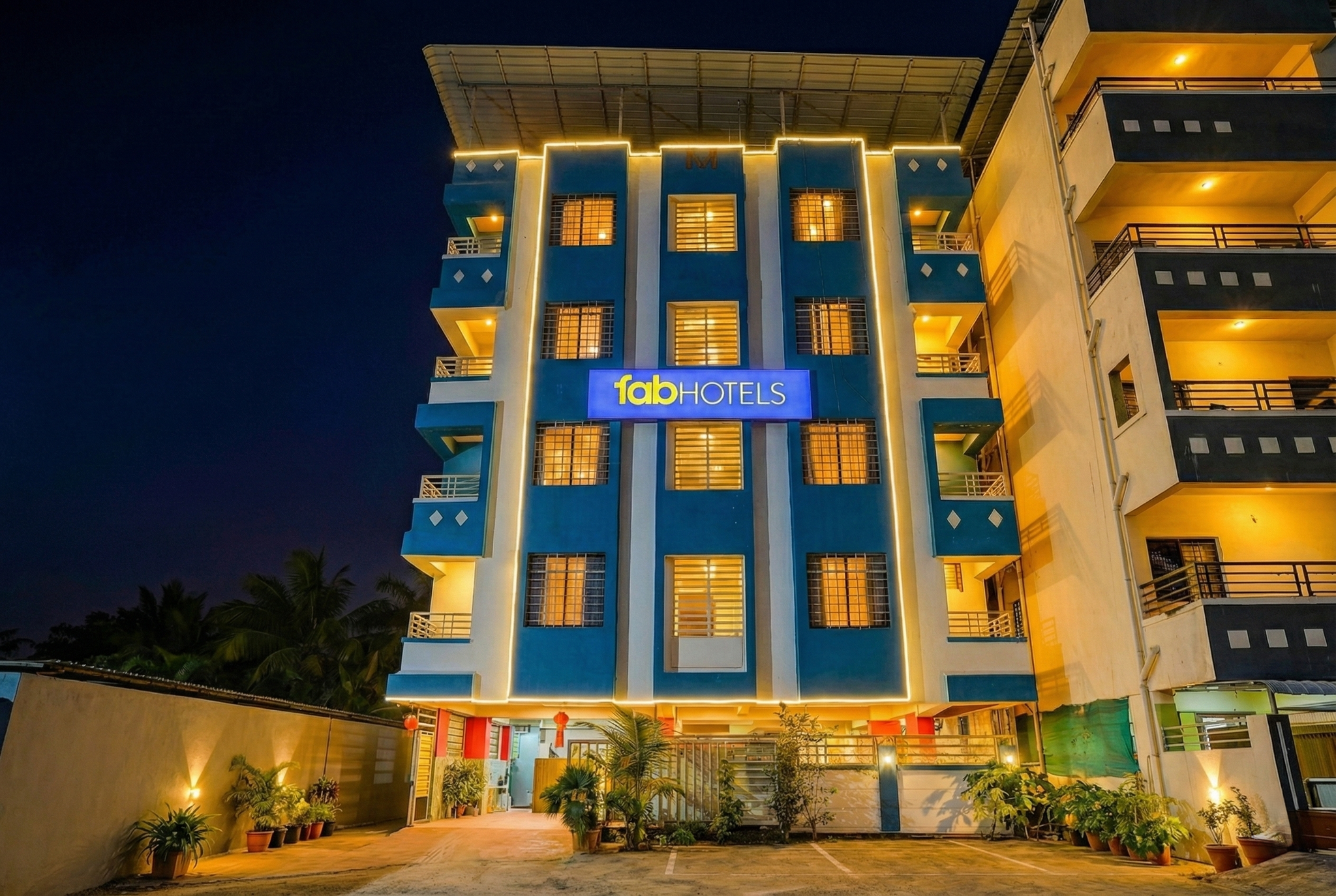 FabHotel RK Exclusive
