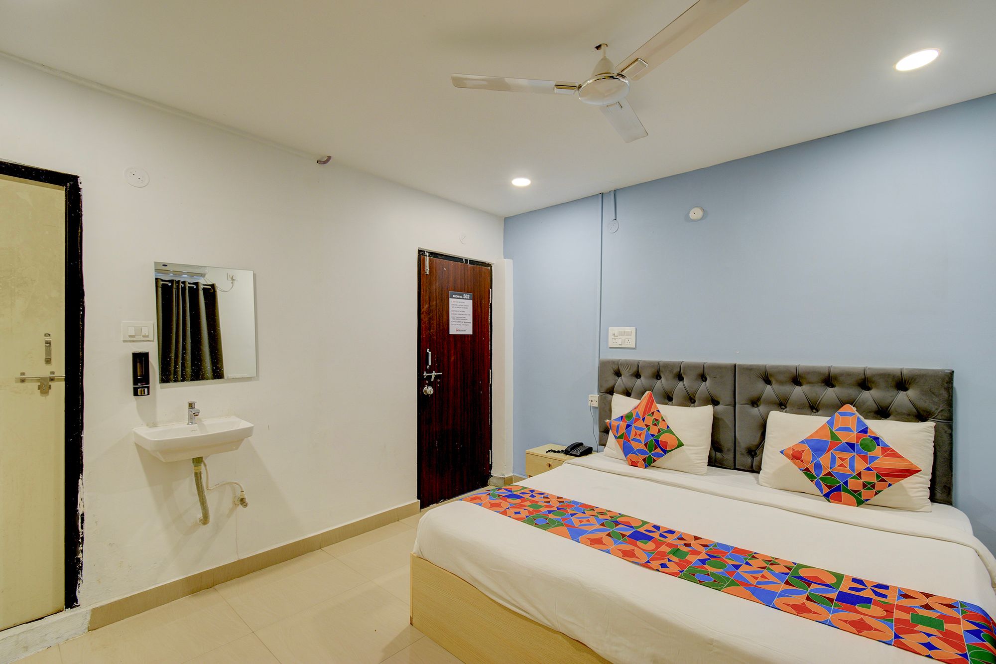 FabHotel Wild Wings Gachibowli Deluxe Room 3