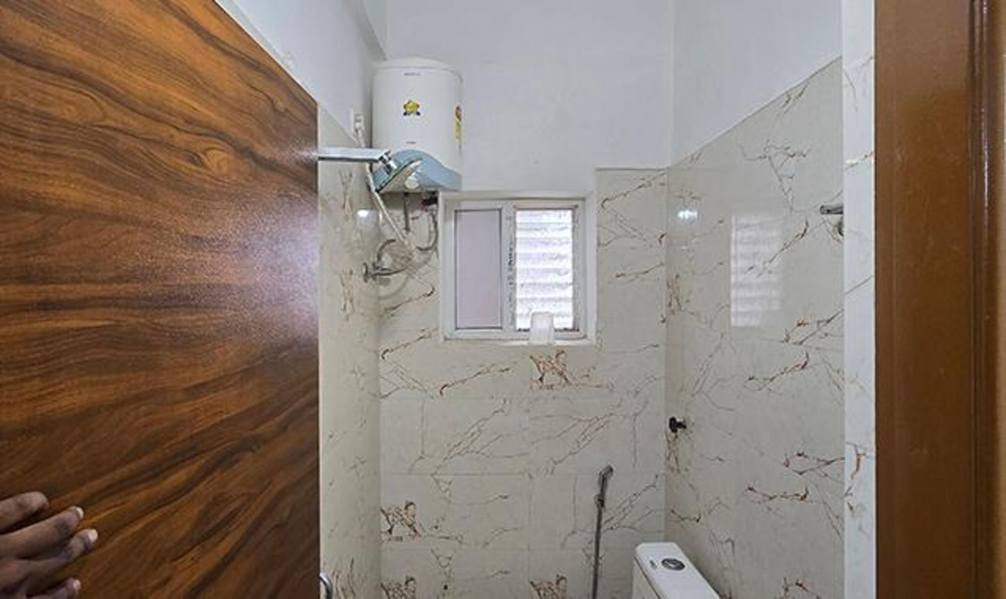 FabHotel Sri Jahnavi Deluxe Room 7