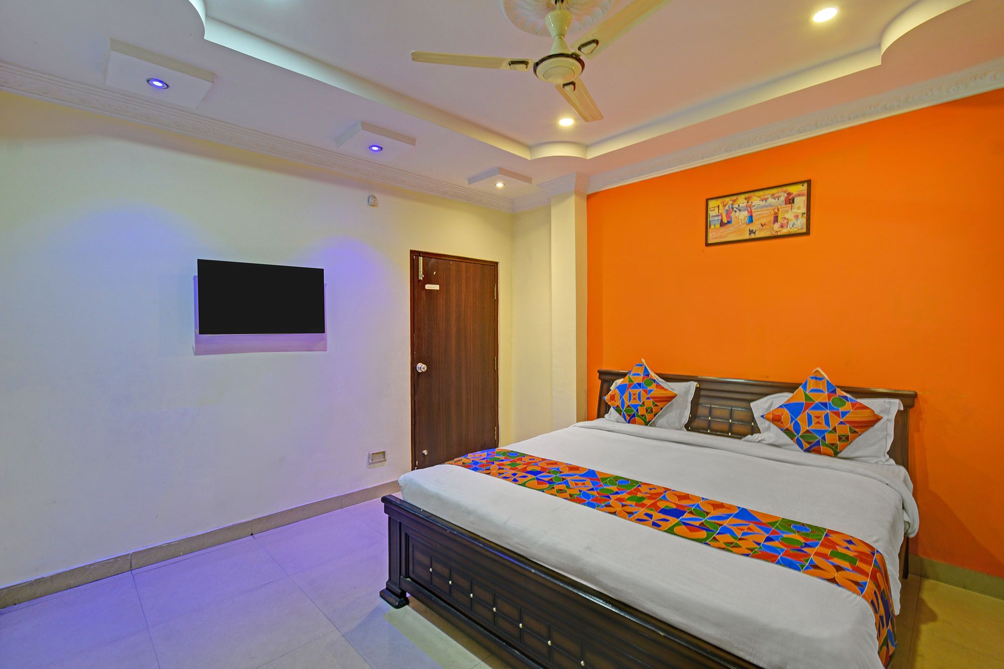 FabHotel Sri Balaji Grand Deluxe Room 2