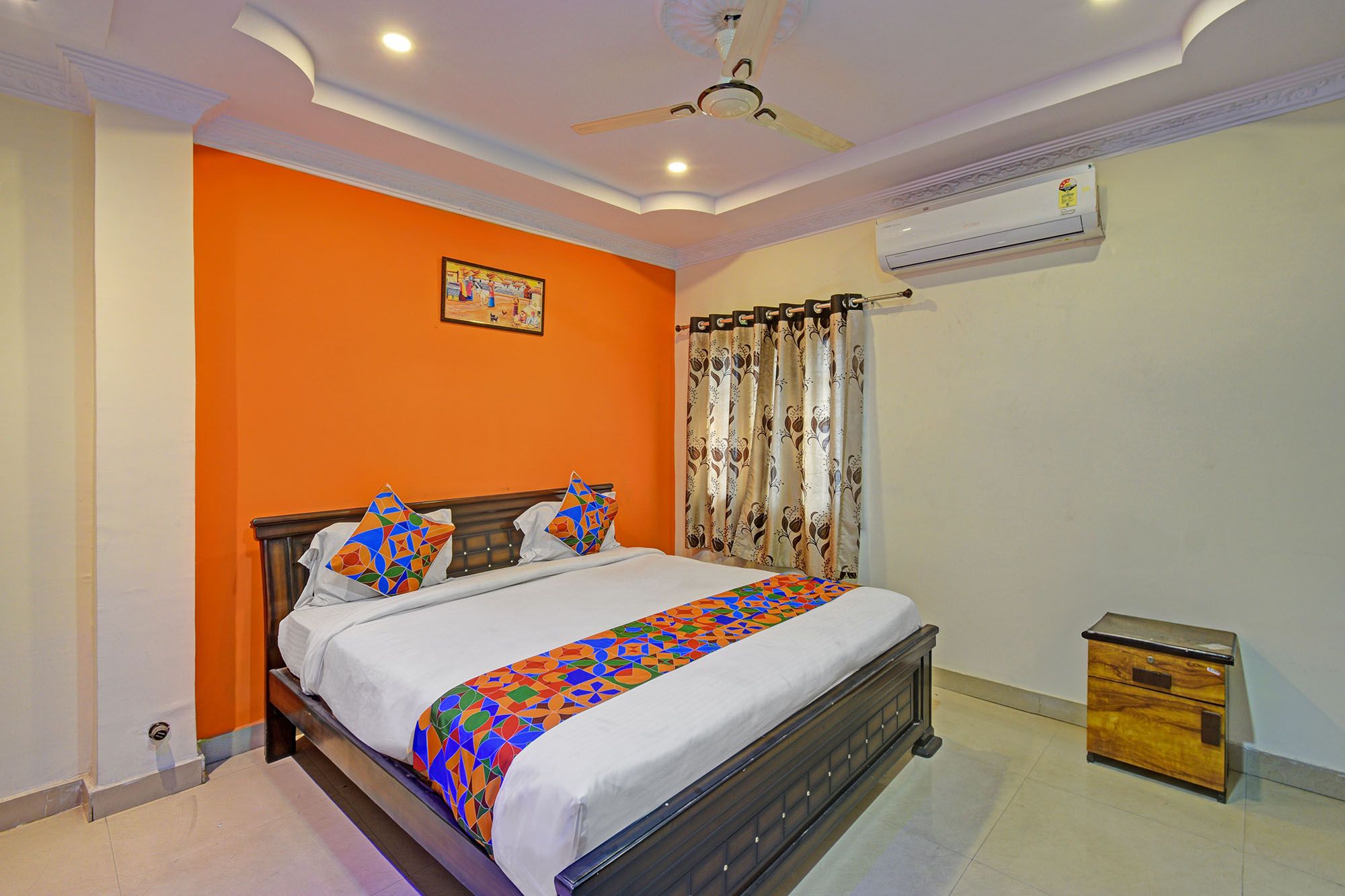 FabHotel Sri Balaji Grand Deluxe Room