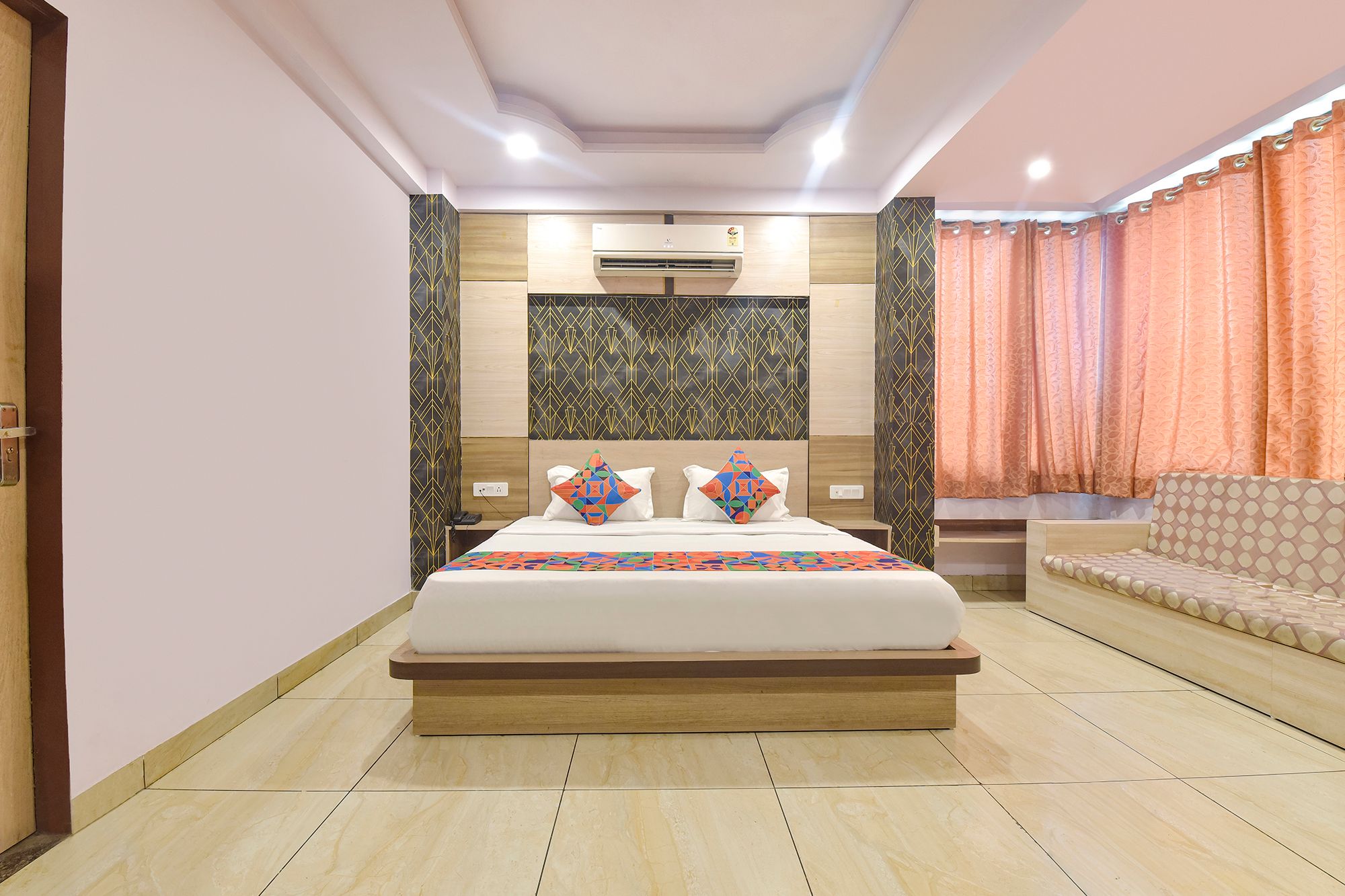 FabHotel Sky Blue Deluxe Room 3