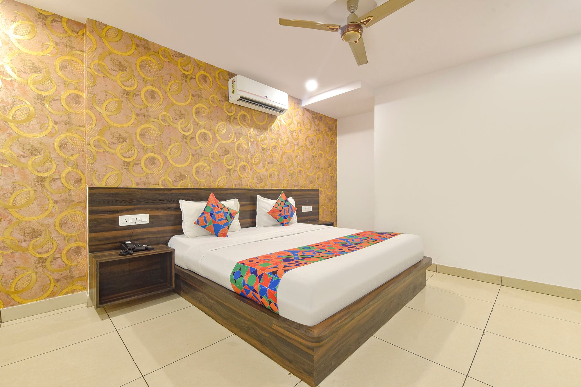 FabHotel Sky Blue Premium Room 3