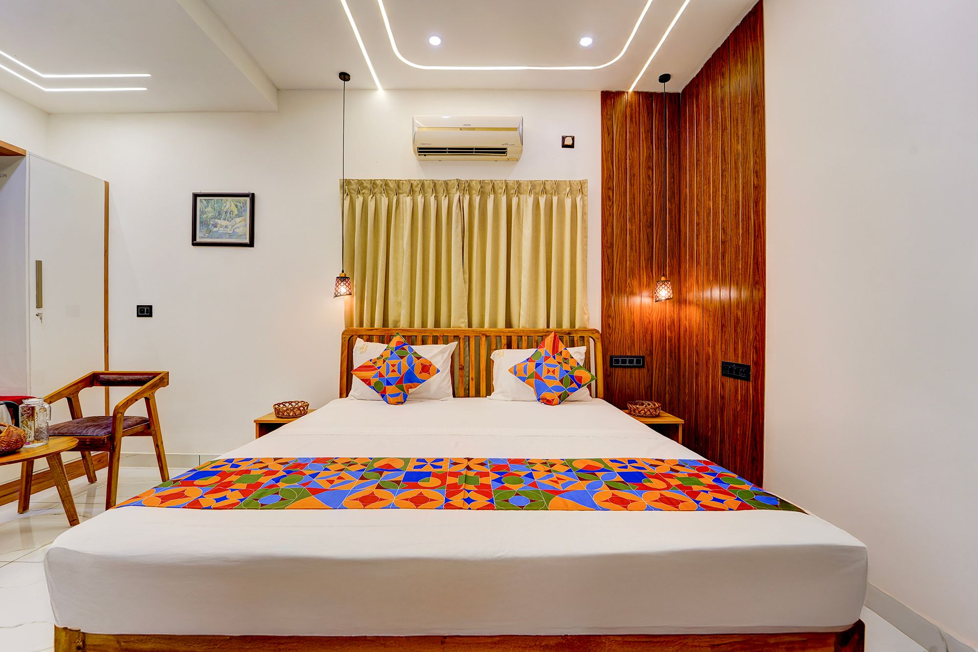 FabHotel Elroi Suites Deluxe Room 3