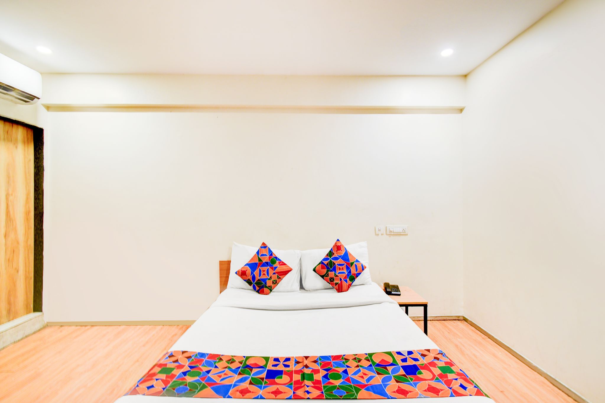 FabHotel White Ridge Chaitanyapuri Deluxe Room 3