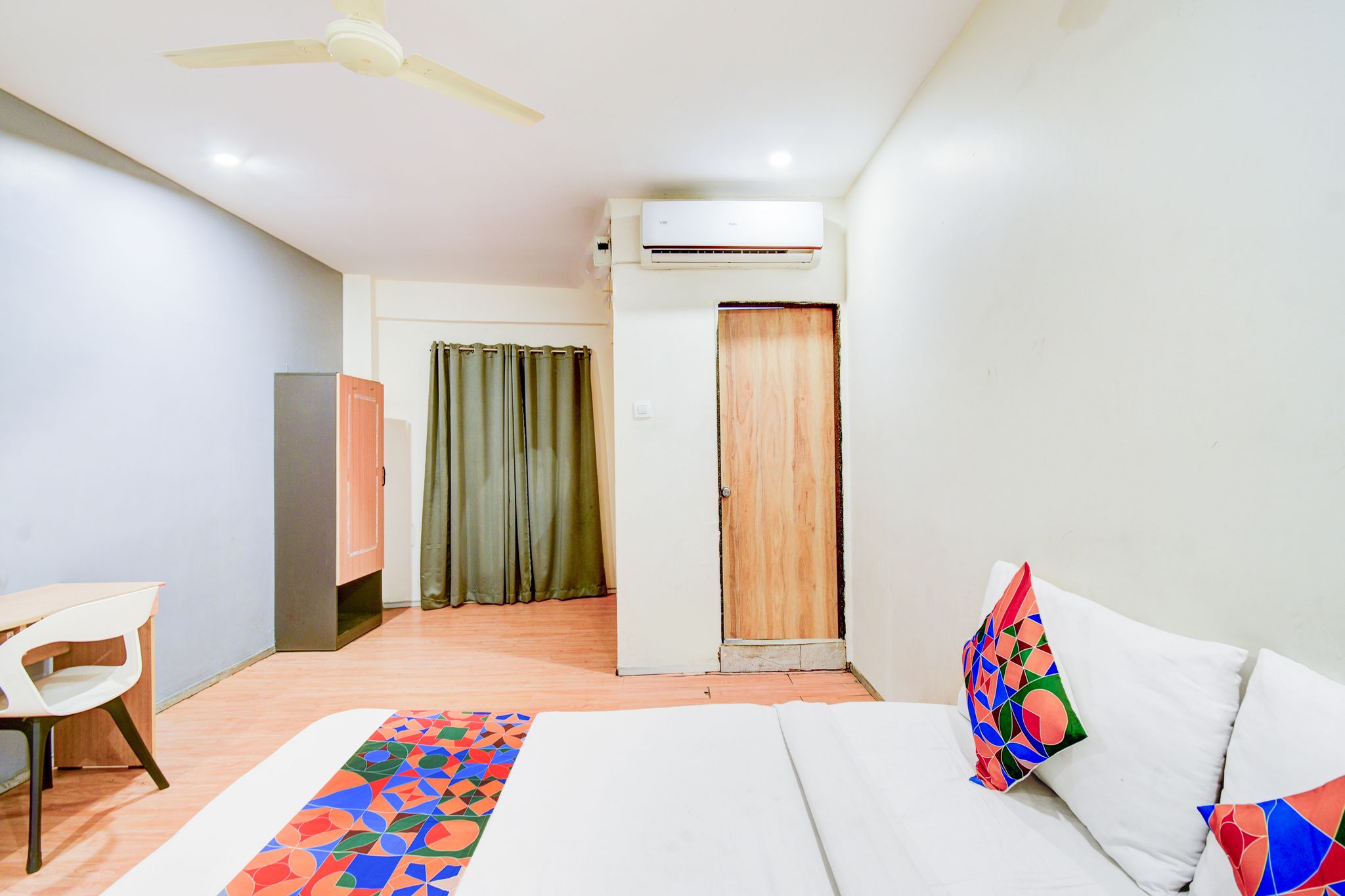 FabHotel White Ridge Chaitanyapuri Deluxe Room