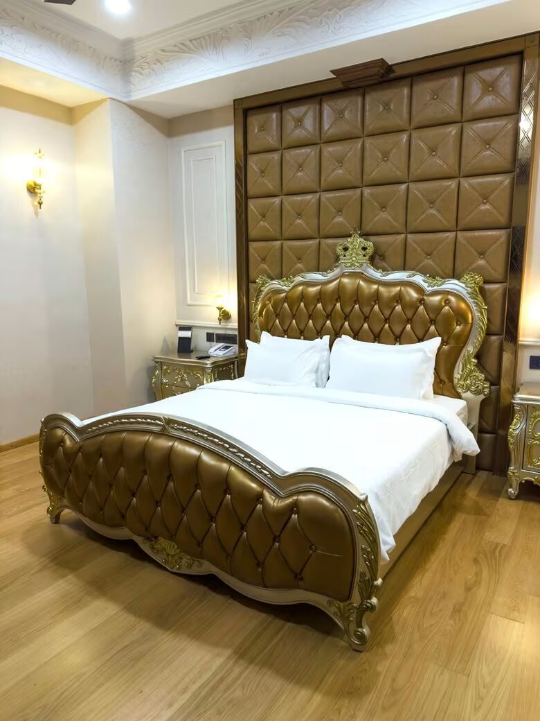 Imperial Room with King or Twin Bed