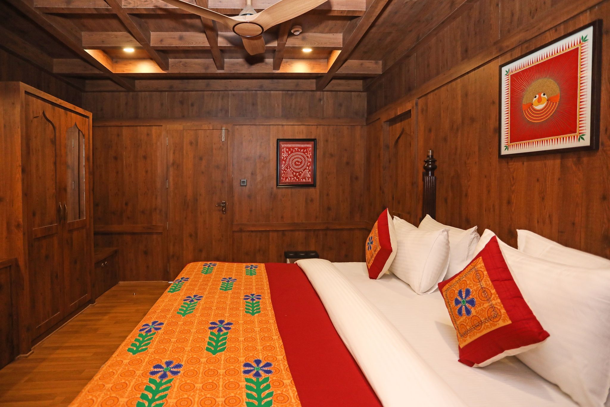 Ekta Houseboat Statue Of Unity Kevadia CLASSIC 15