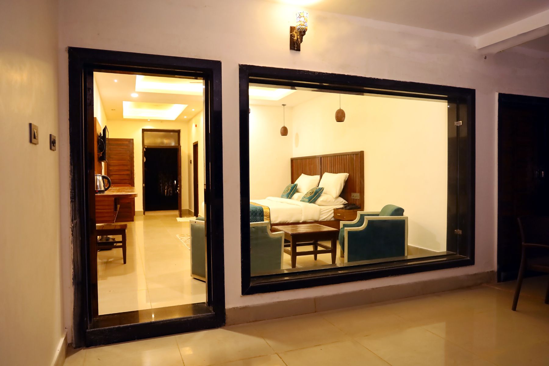 Panna Tiger Resort - Riverside Property Suite Room 11