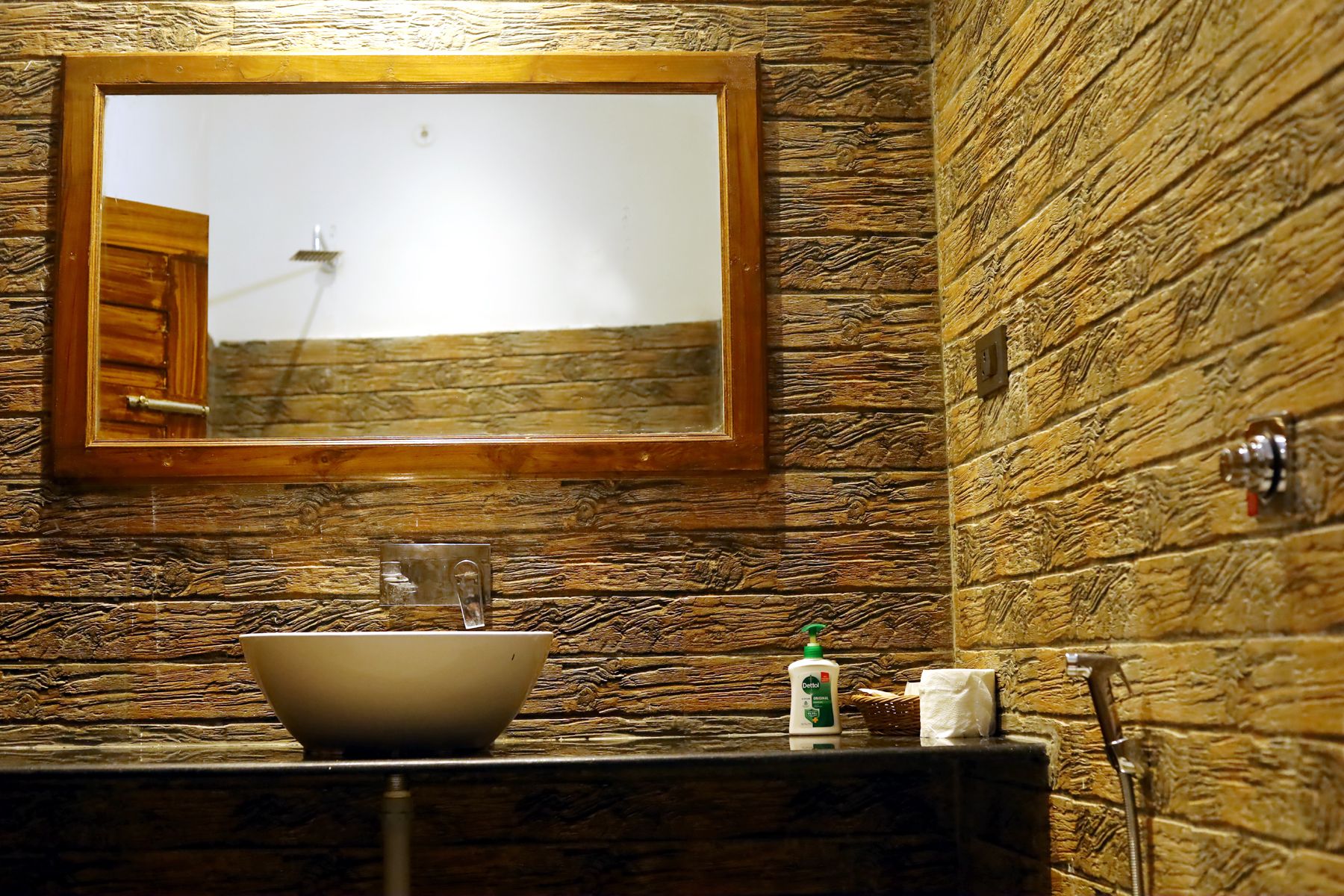 Panna Tiger Resort - Riverside Property Suite Room 6