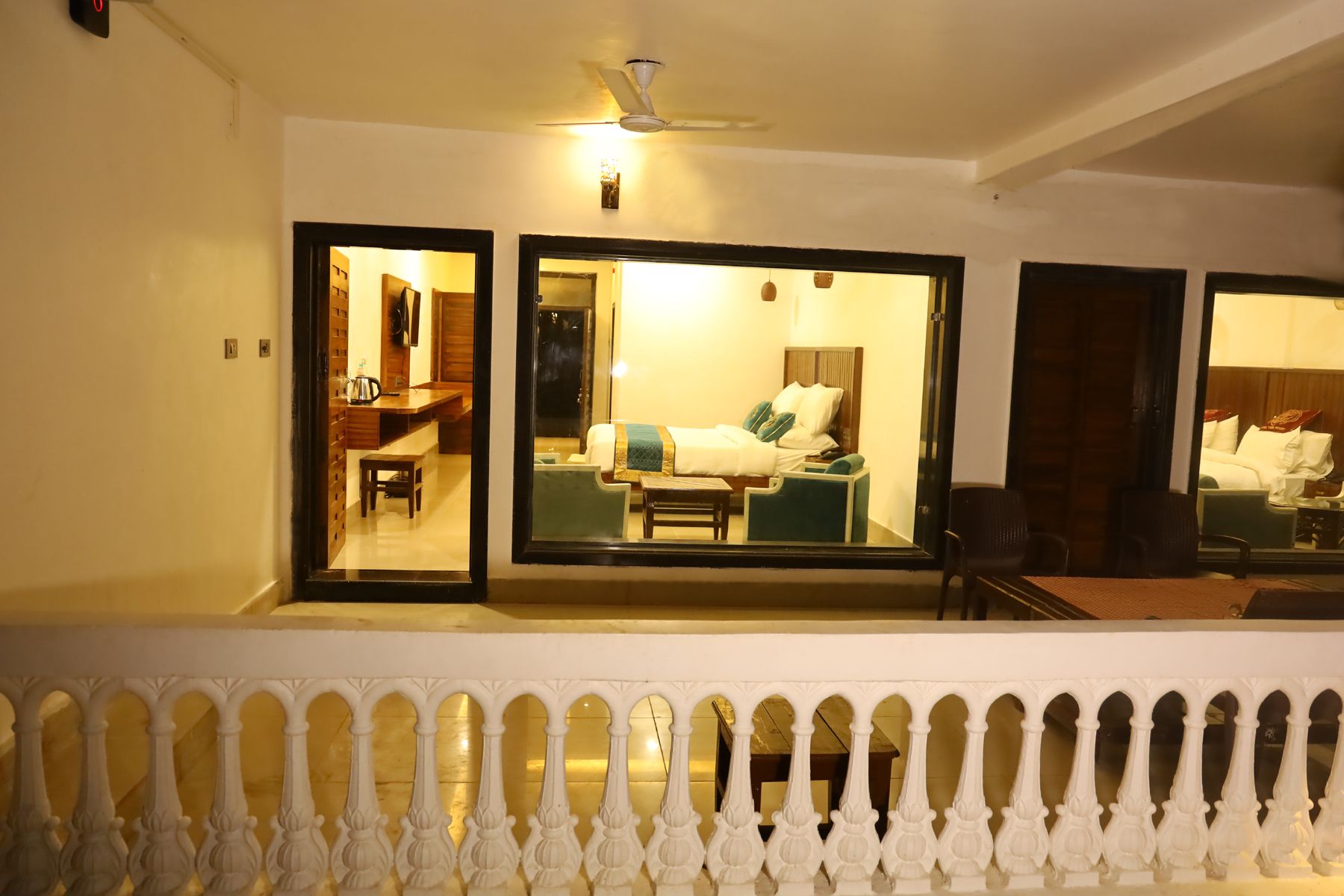 Panna Tiger Resort - Riverside Property Suite Room 15
