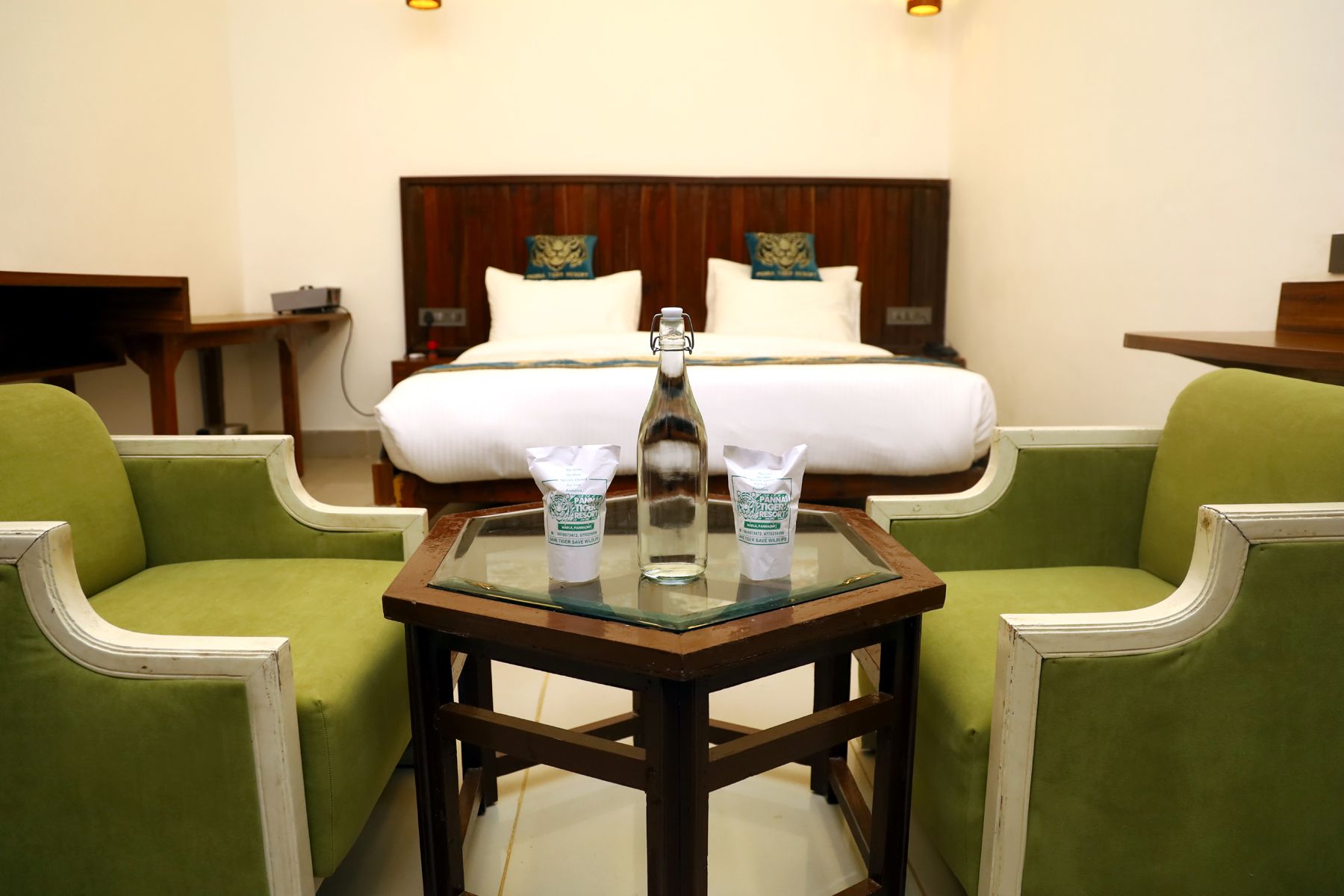 Panna Tiger Resort - Riverside Property Suite Room 5