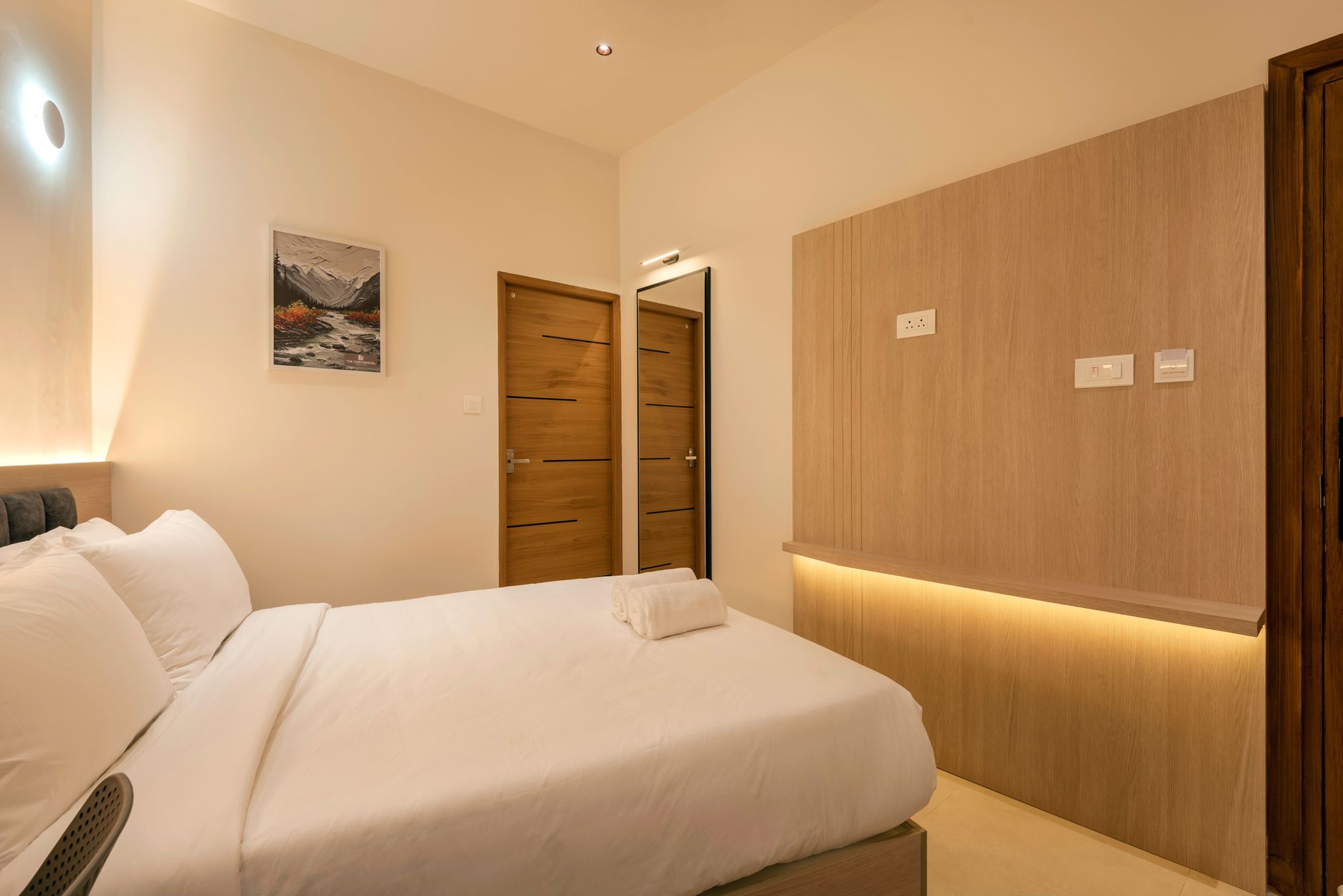 The Continental Suites Standard Room 2