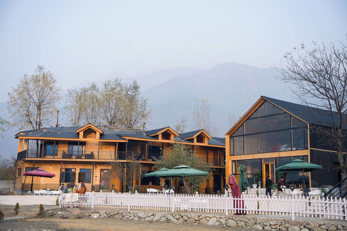 Jade River Resort By Defoy