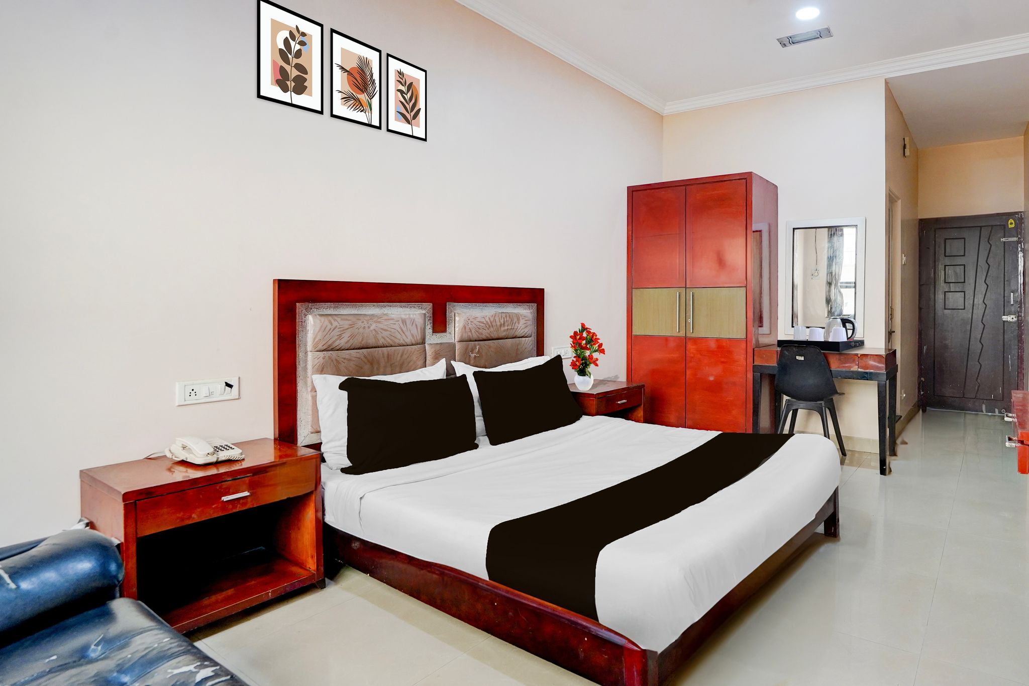 Hotel O Rani Durgawati Crossway Formerly Orient Palace CLASSIC 16