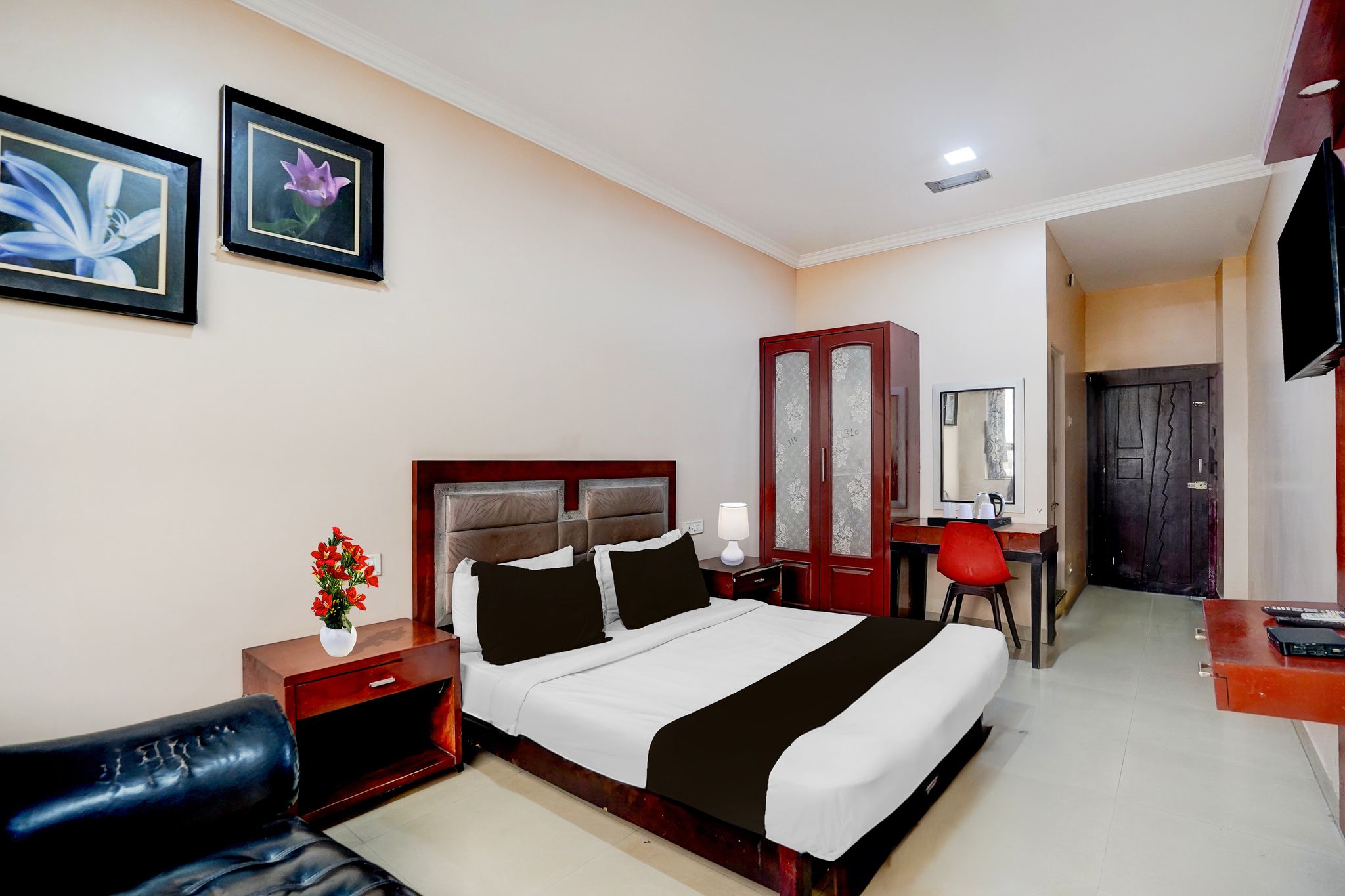 Hotel O Rani Durgawati Crossway Formerly Orient Palace CLASSIC 12