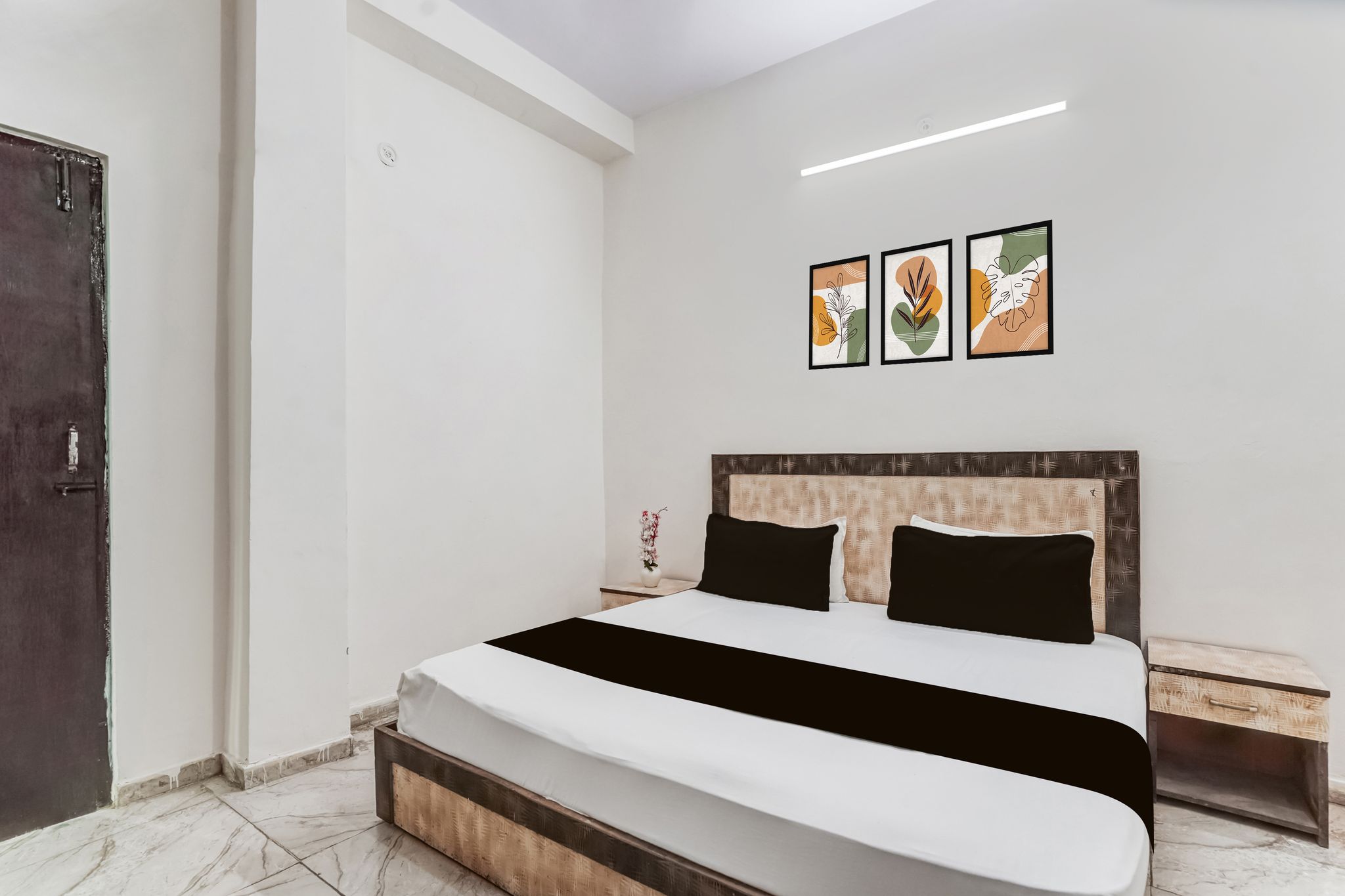 Super Hotel O Sector 12 Ghaziabad Formerly VIP Inn Classic 19