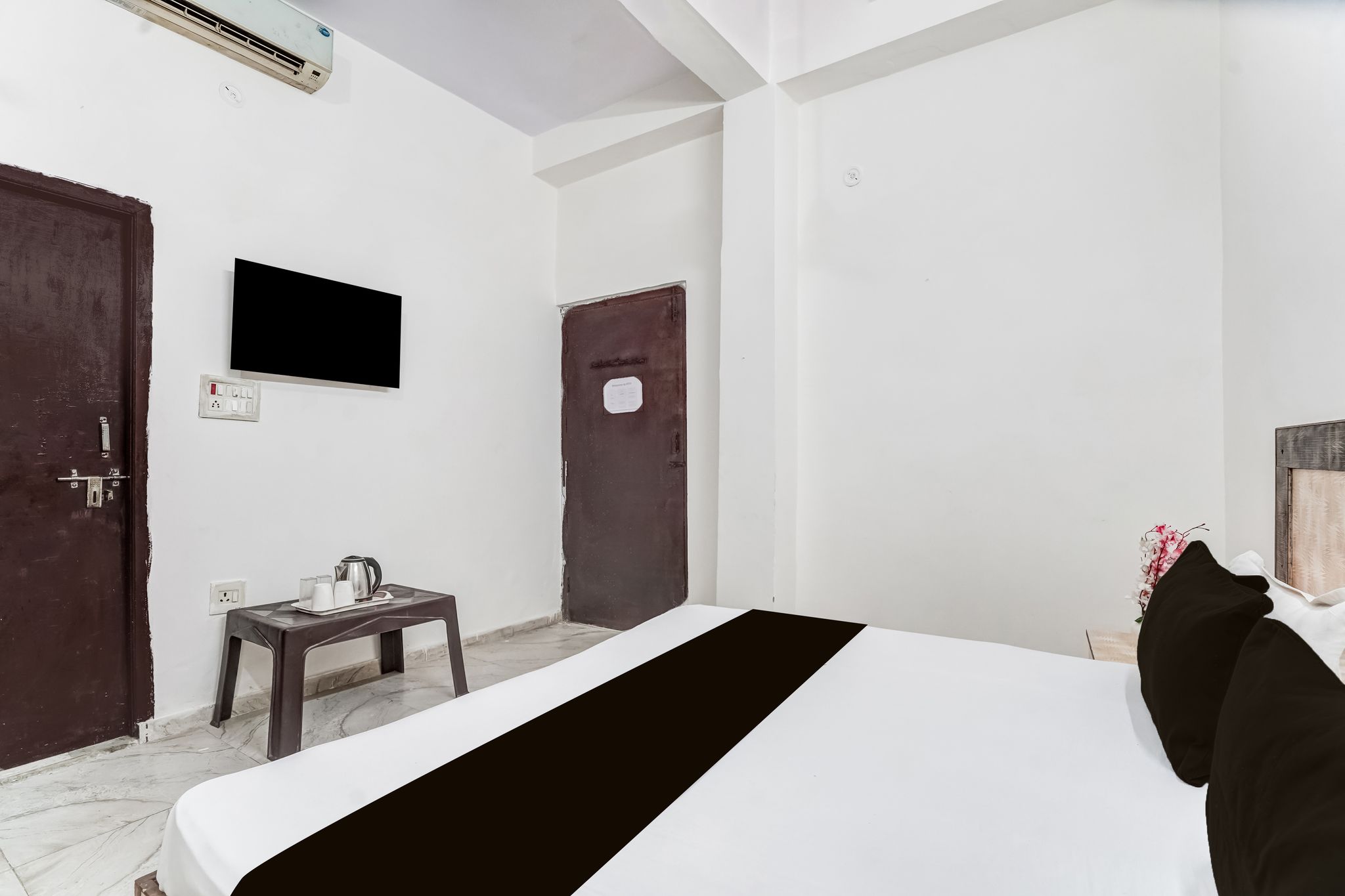 Super Hotel O Sector 12 Ghaziabad Formerly VIP Inn Classic 31