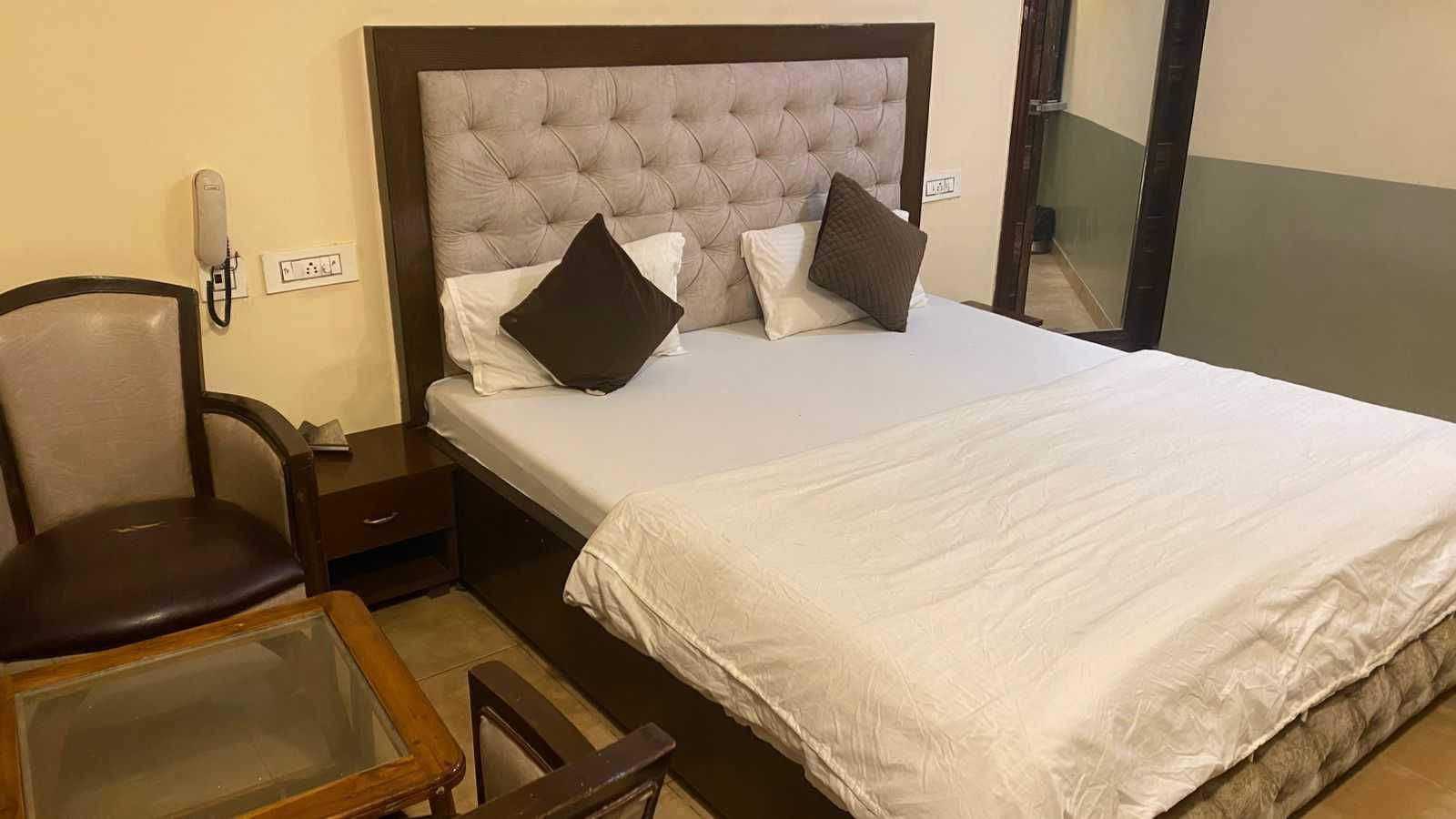 Collection O Zirakpur - Patiala Road Formerly Hotel Anvay Classic 6