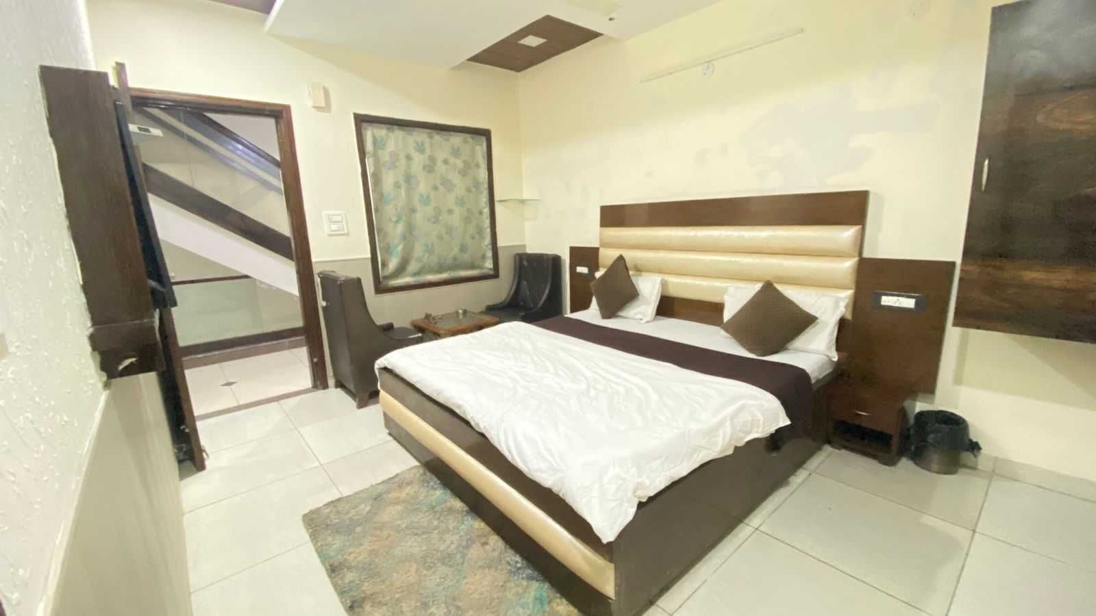 Collection O Zirakpur - Patiala Road Formerly Hotel Anvay Classic 4