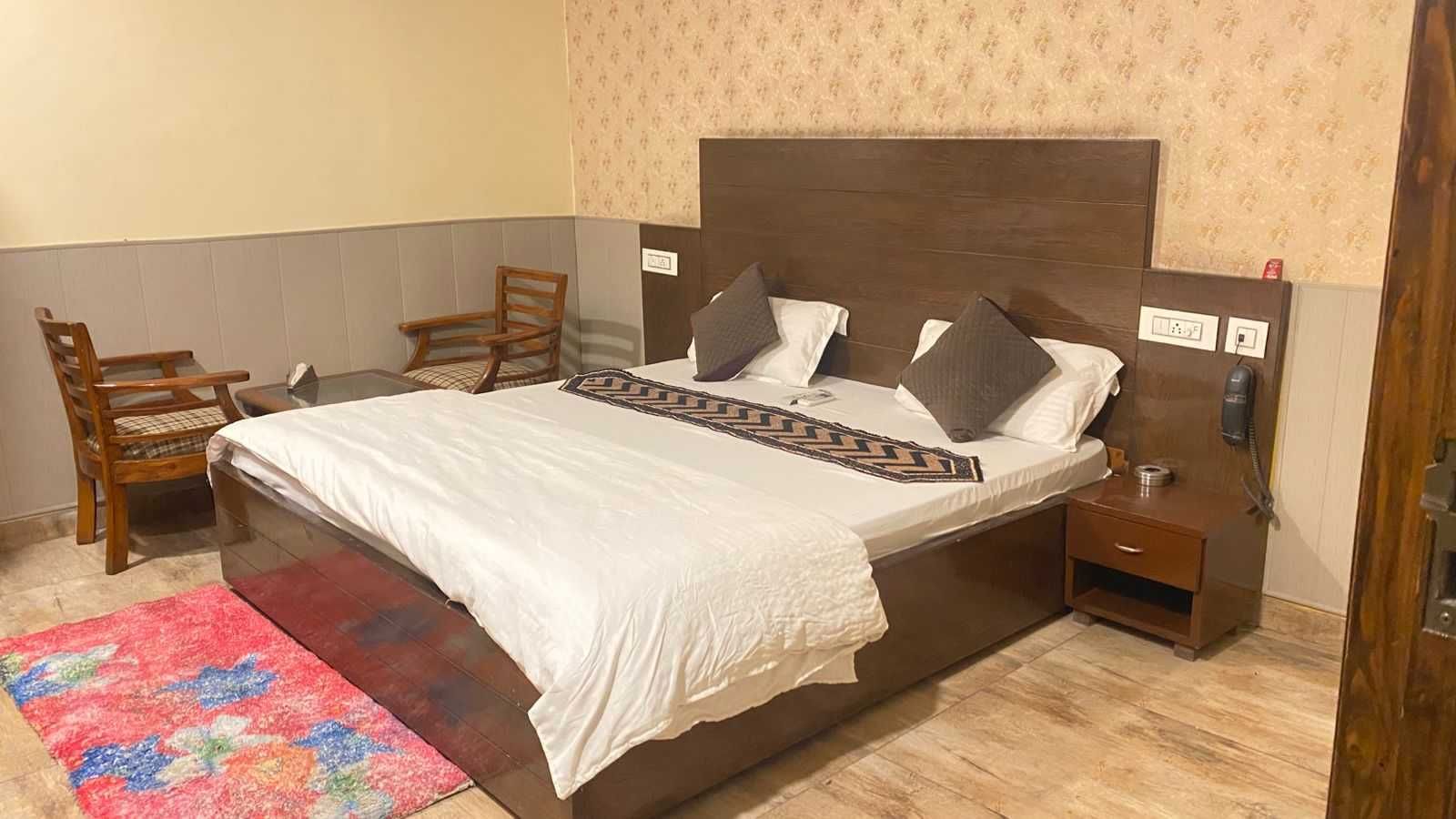 Collection O Zirakpur - Patiala Road Formerly Hotel Anvay Classic 3