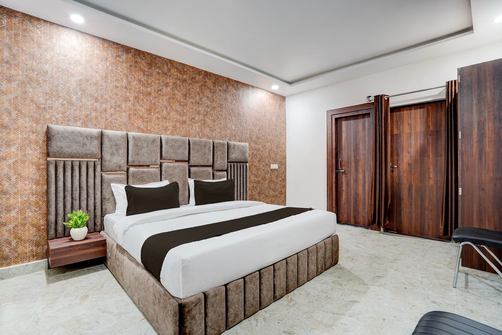 Super Hotel O Civil lines Bareilly Formerly Neelam Inn Classic 7