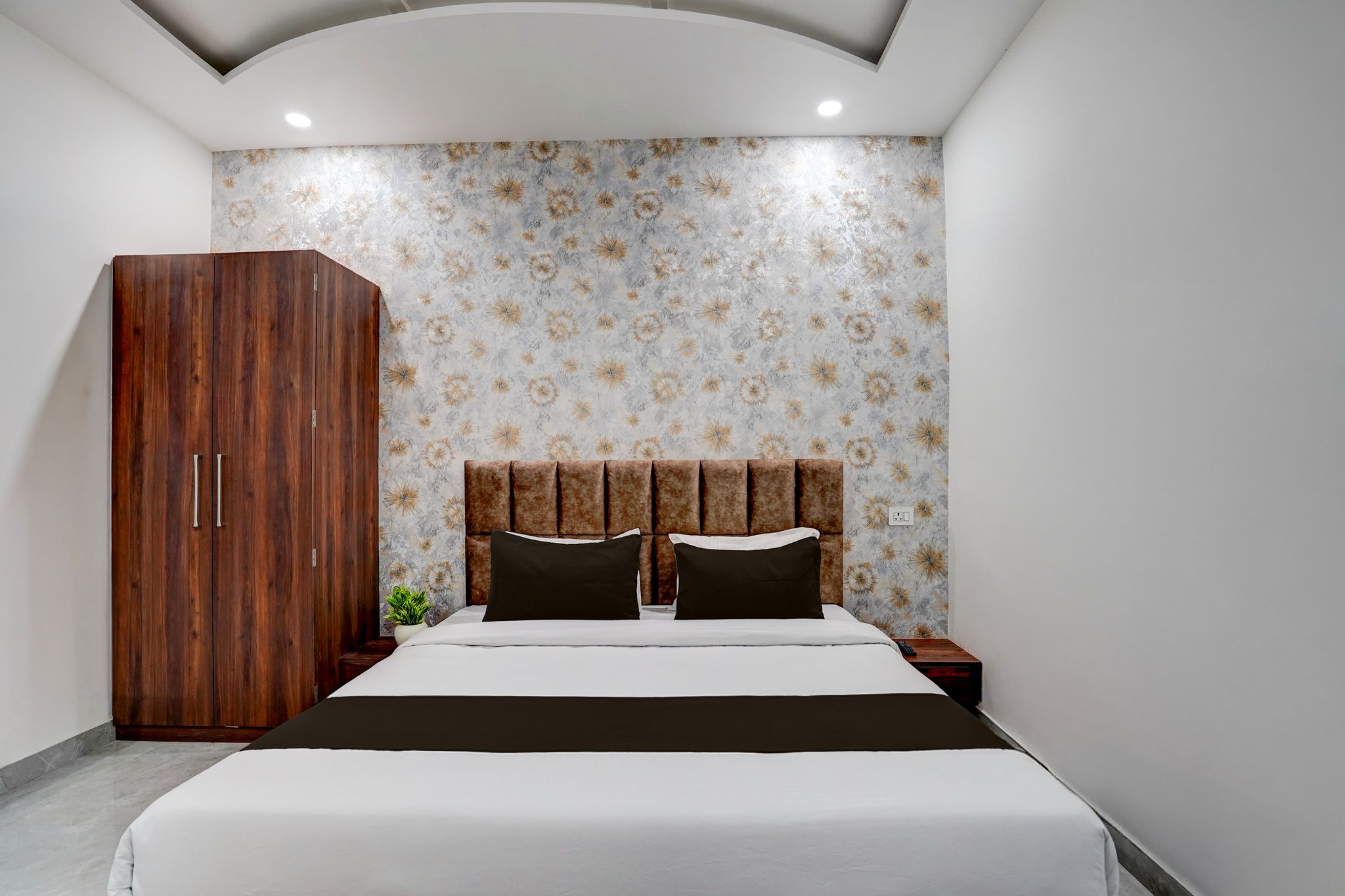 Super Hotel O Civil lines Bareilly Formerly Neelam Inn Classic 40