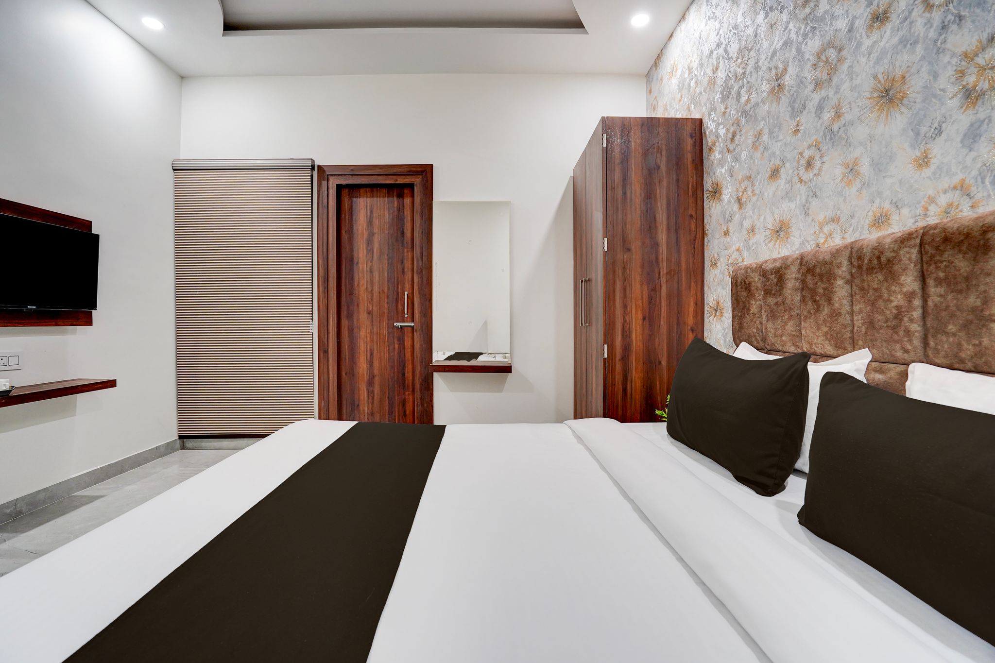 Super Hotel O Civil lines Bareilly Formerly Neelam Inn Classic 38