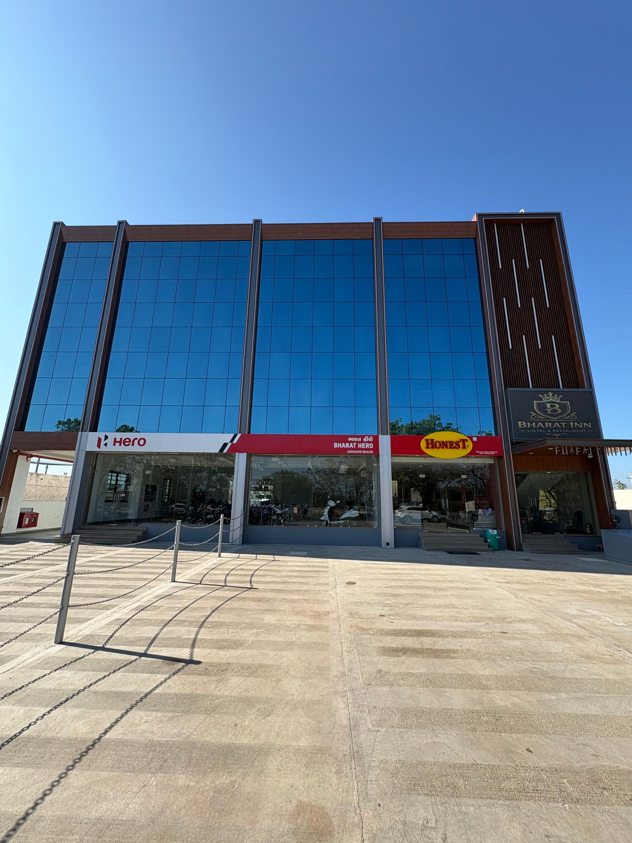 bharat in hotel and restaurent