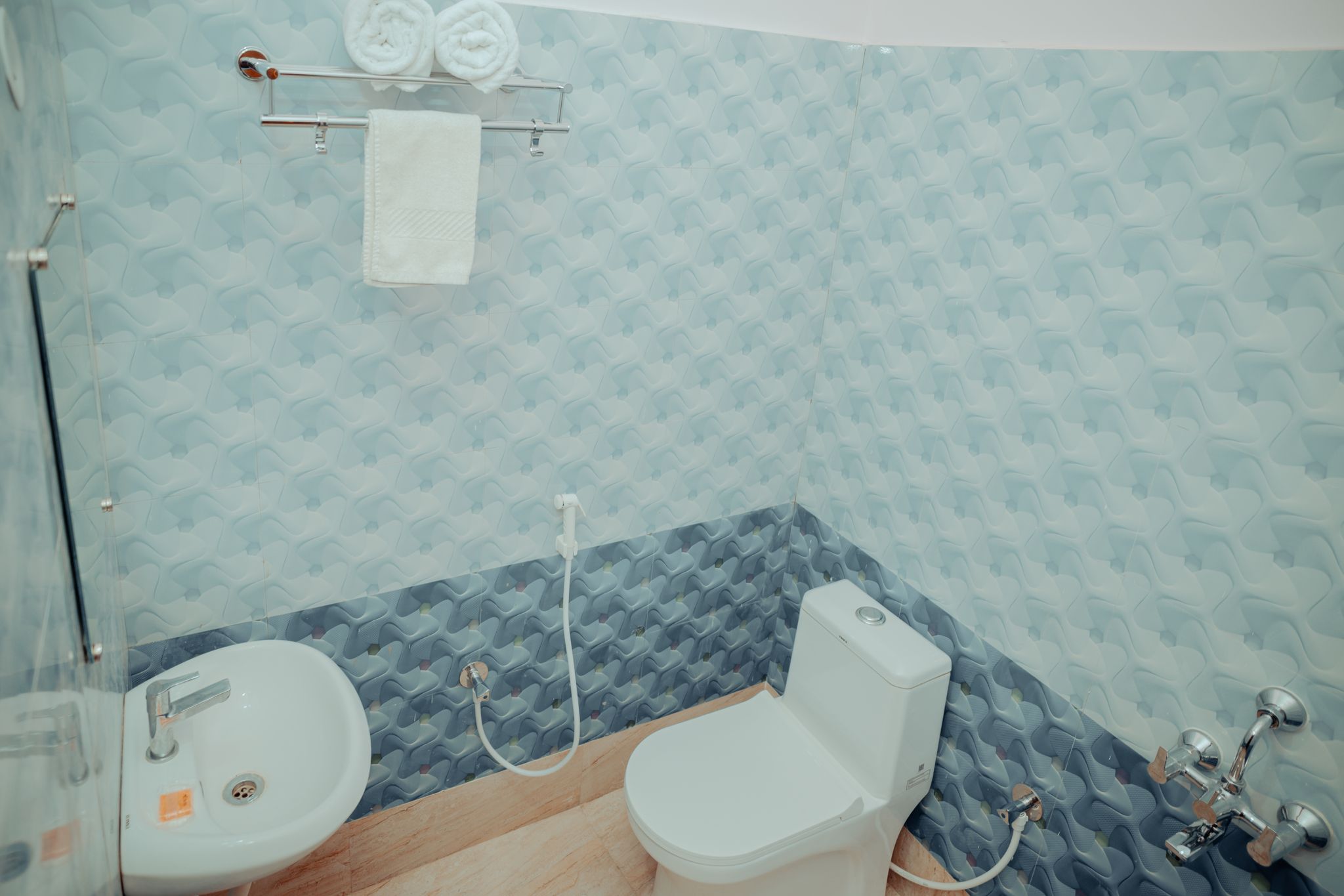 HOTEL CHAITRANGADA Premium with Balcony 14