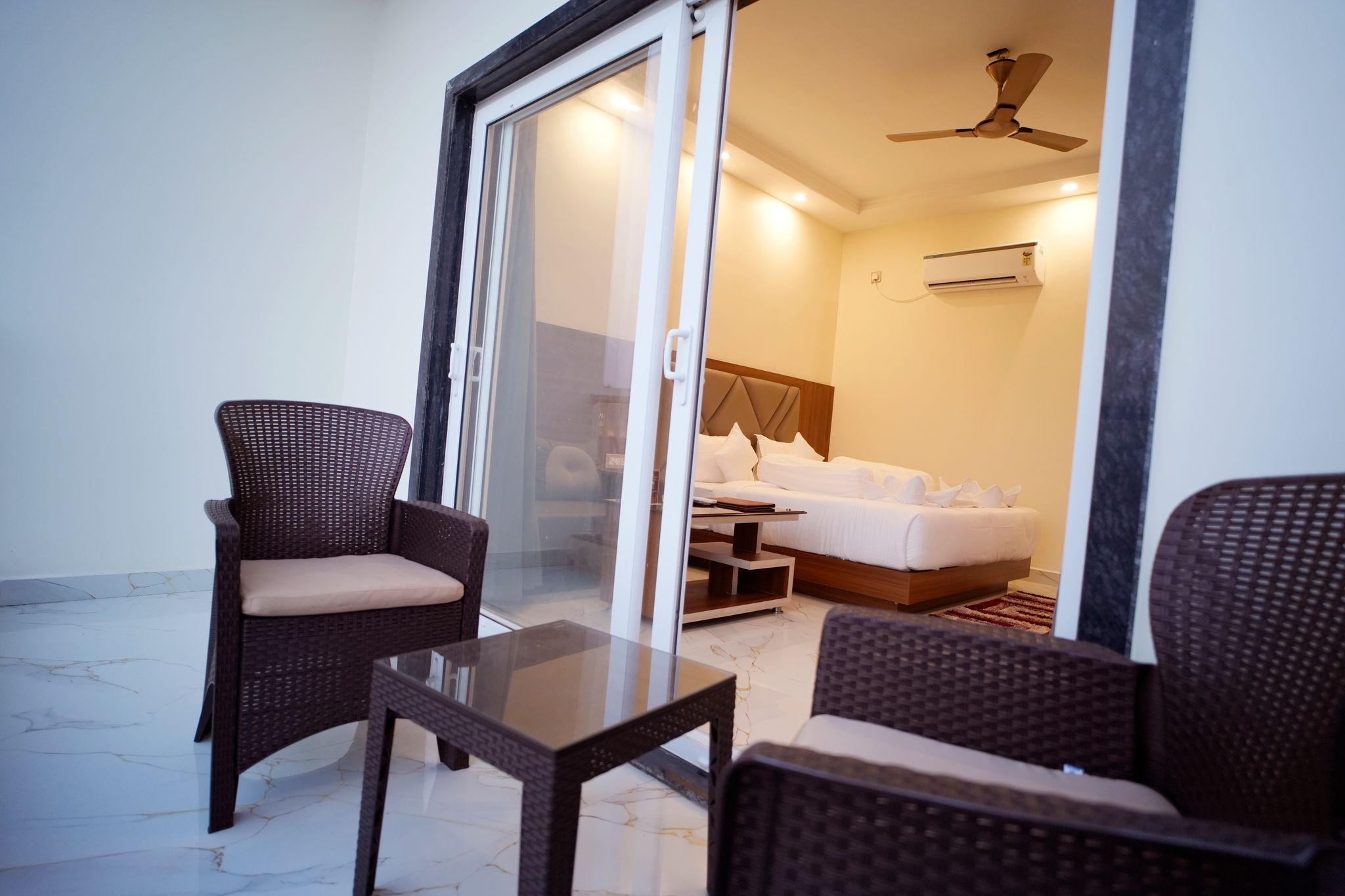 Jairam Gold Royal Beach Resort Royal Queen Room 4
