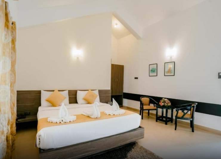 Mint By SR Hotel Deluxe Double Room