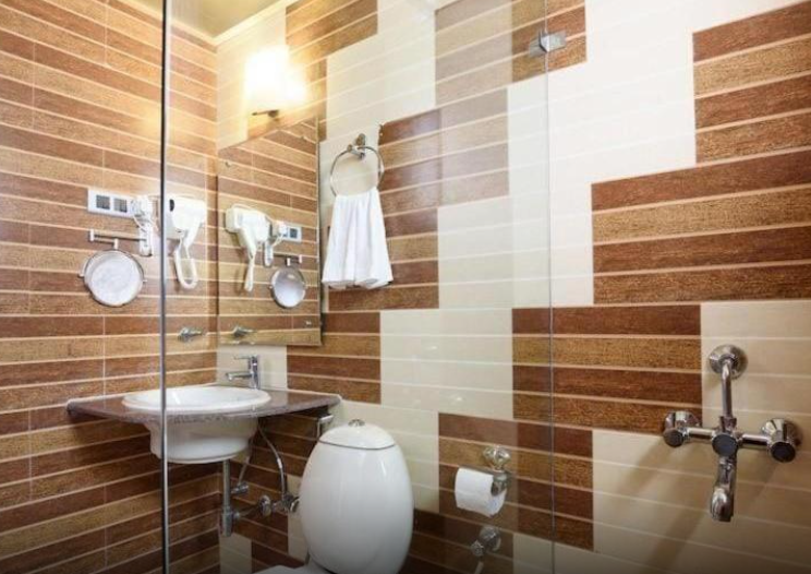 Mint By SR Hotel Deluxe Double Room 2