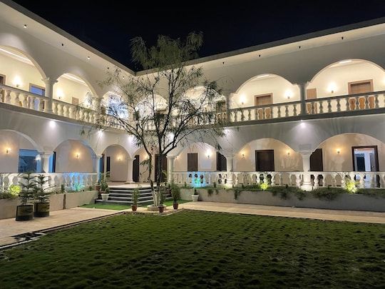 The Ashoka Hotels & Resorts, Panna