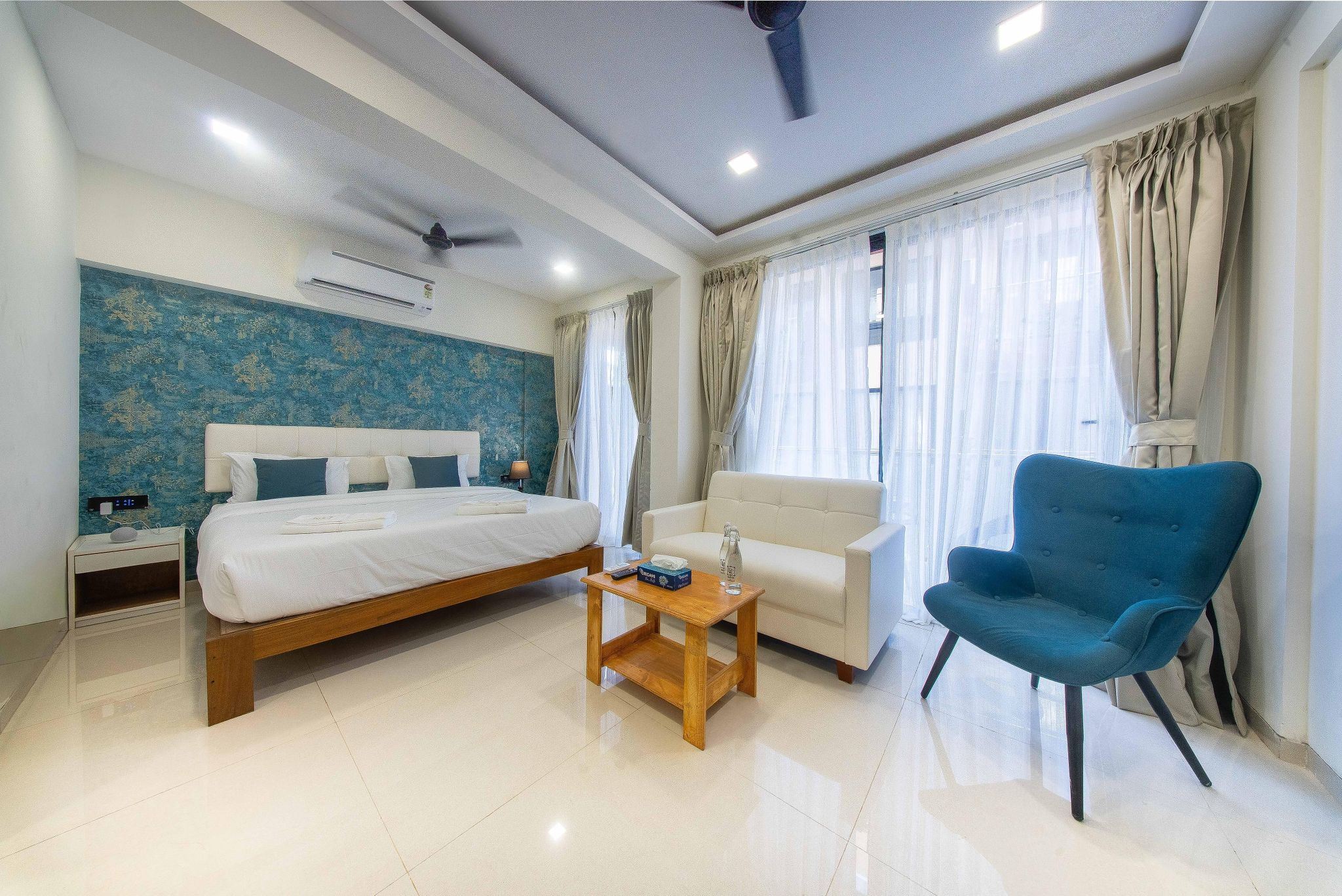 La Bela Casa Suites Candolim Suite Room with Balcony 4