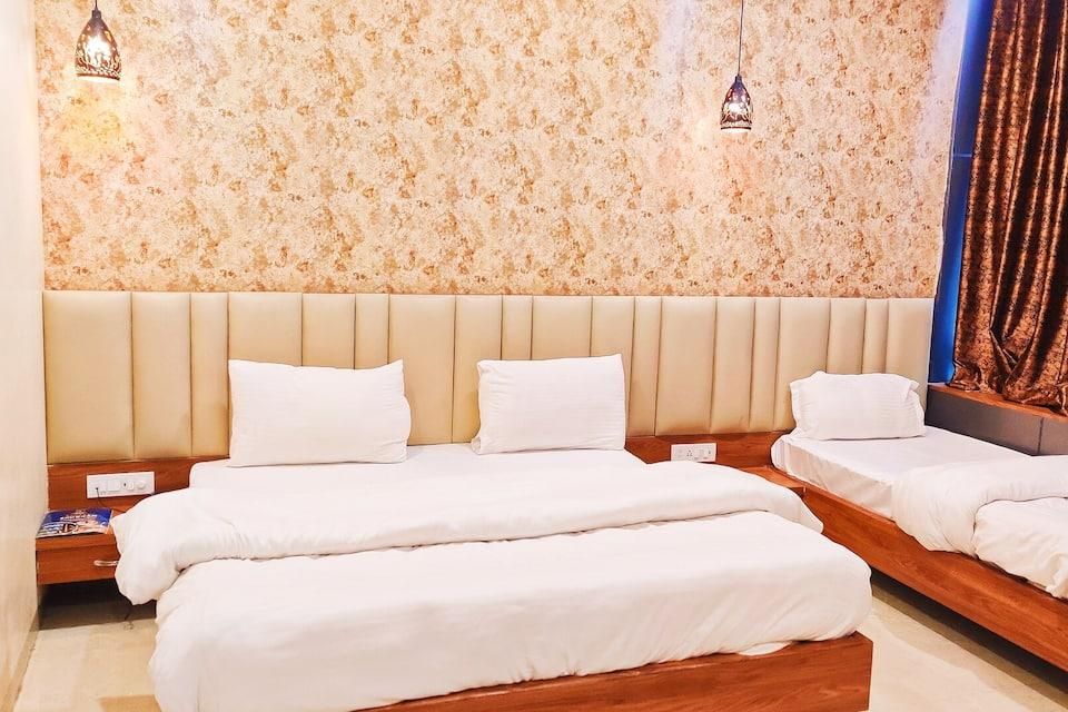 Hotel Shubham Double Room