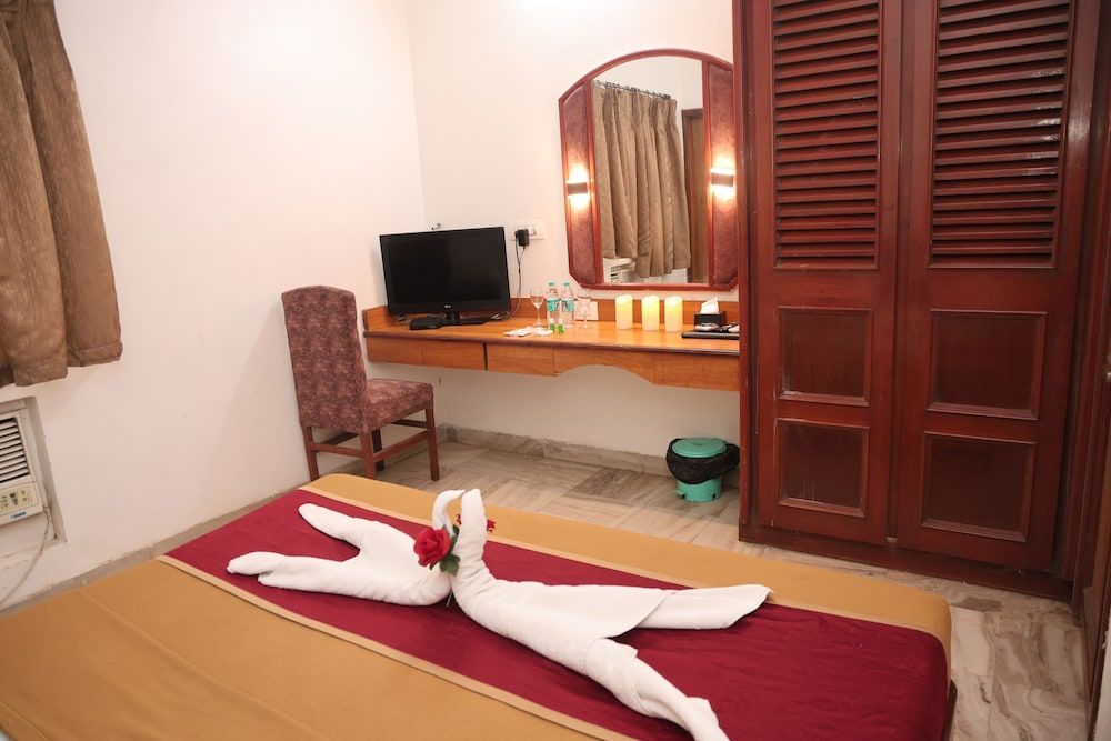 Hotel Raja Kalyan Standard Room 10