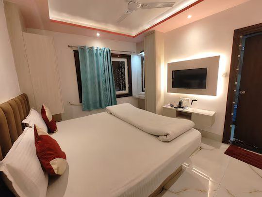 Big Double Bed Room