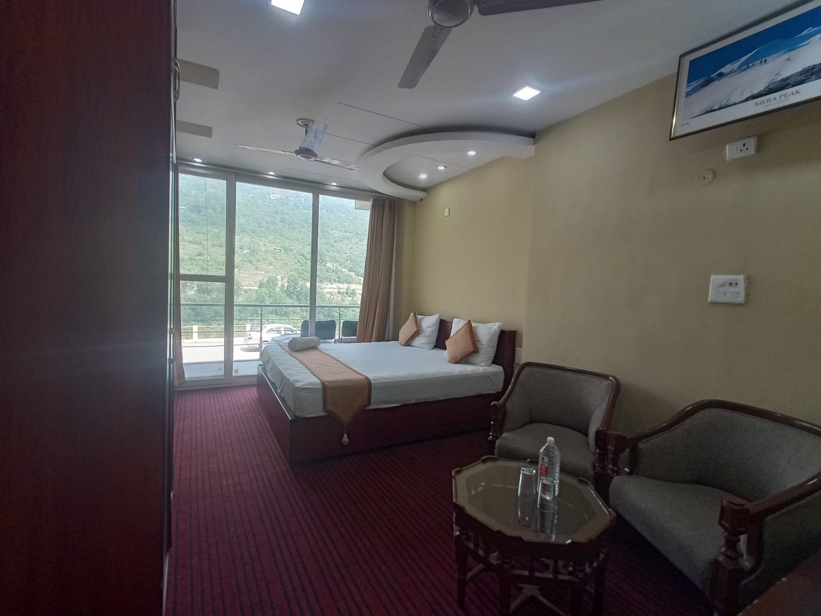 Hotel Diamond Vaishali Deluxe Room 3