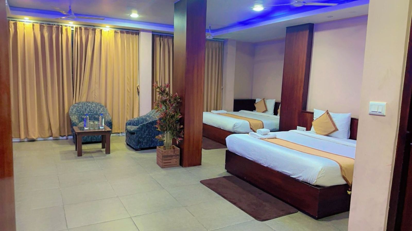 Hotel Diamond Vaishali Family Suite 4