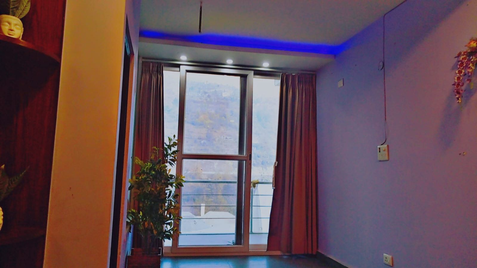 Hotel Diamond Vaishali Super Deluxe Room 3