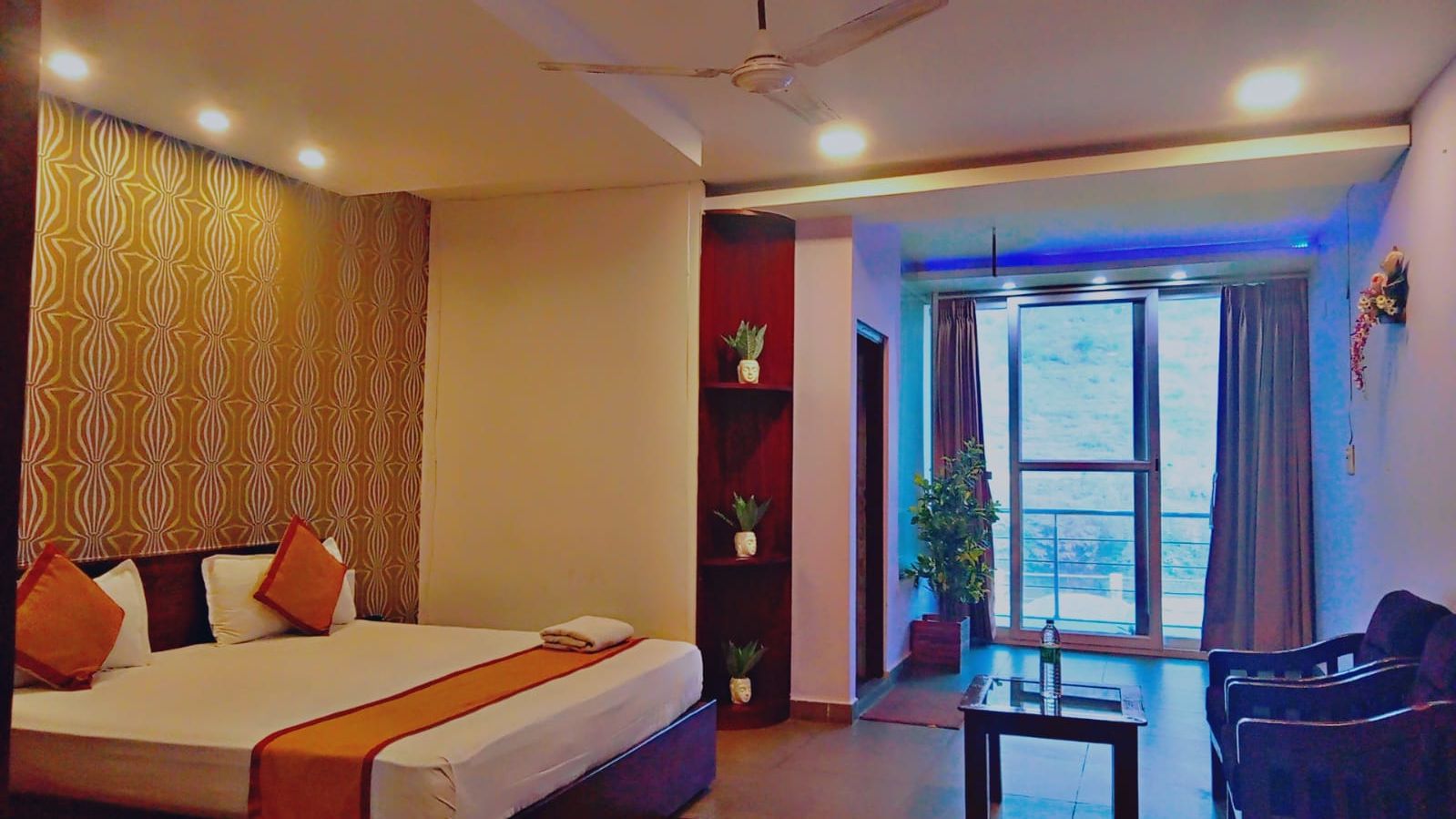 Hotel Diamond Vaishali Super Deluxe Room 2