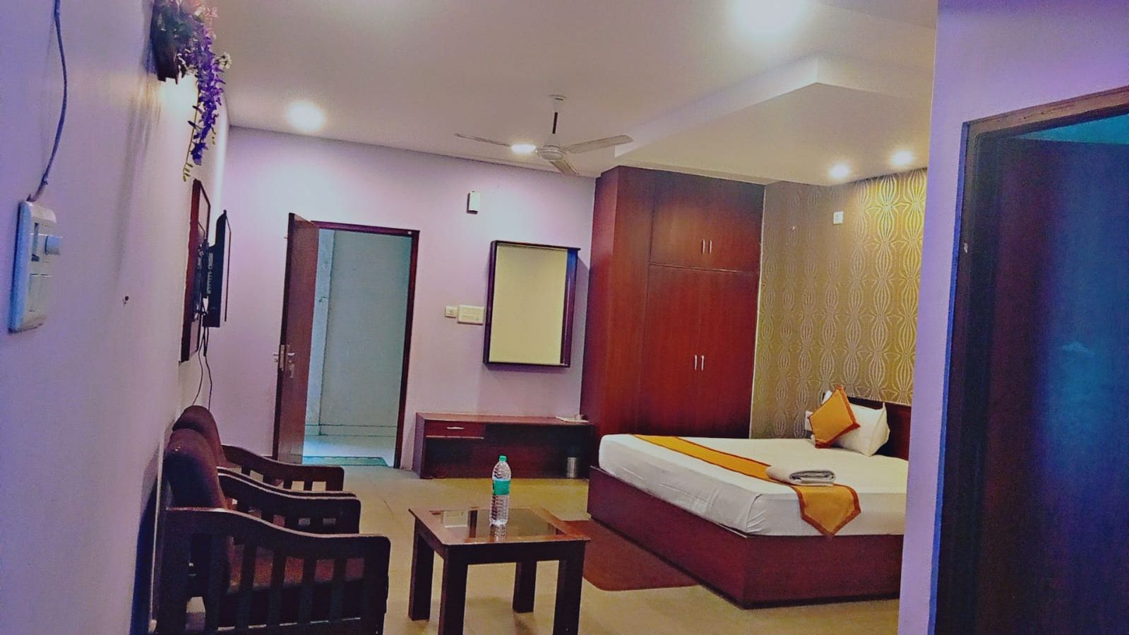 Hotel Diamond Vaishali Super Deluxe Room